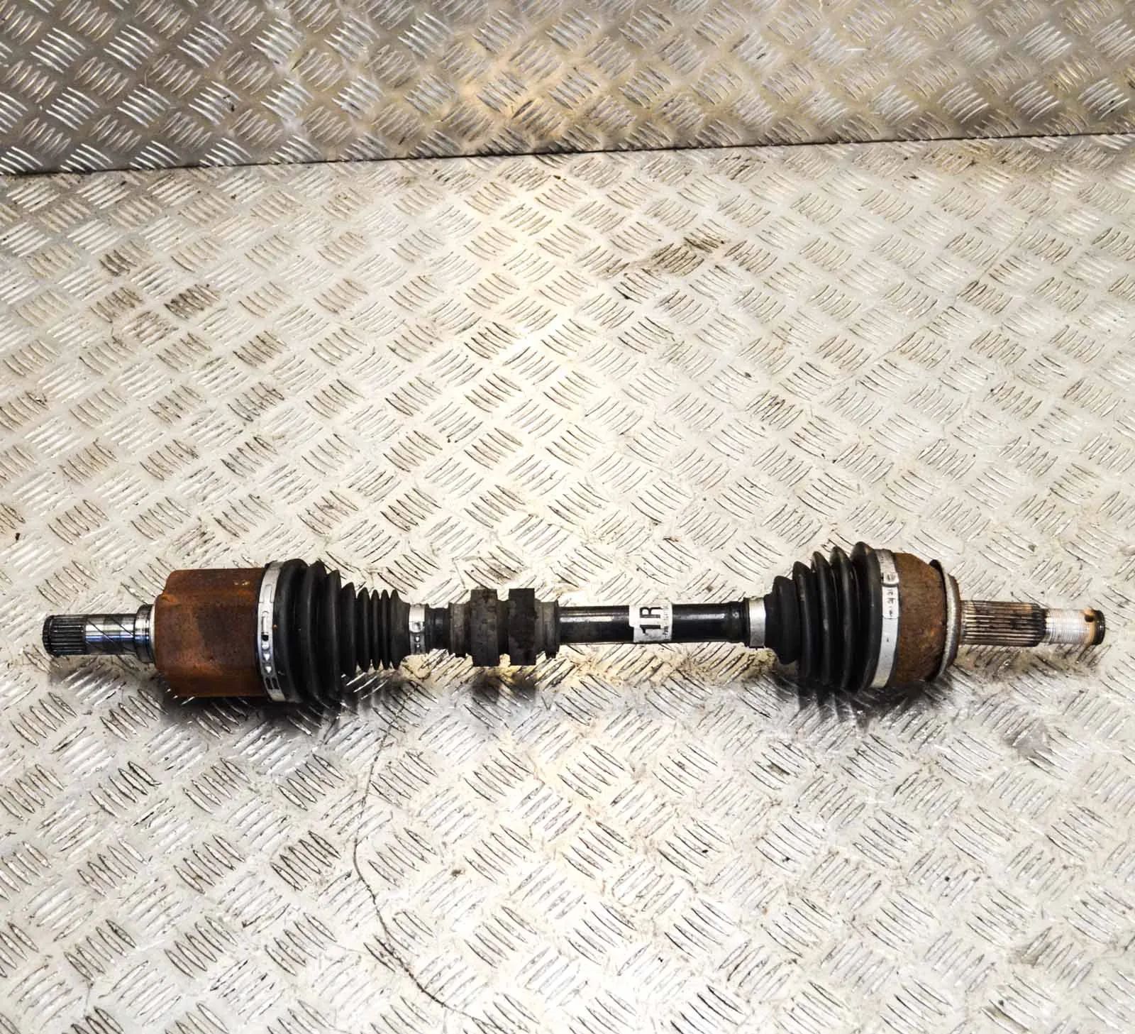 Nissan Qashqai (J11) Front Left Driveshaft Front Left Driveshaft — NISSAN QASHQAI (II J11,...