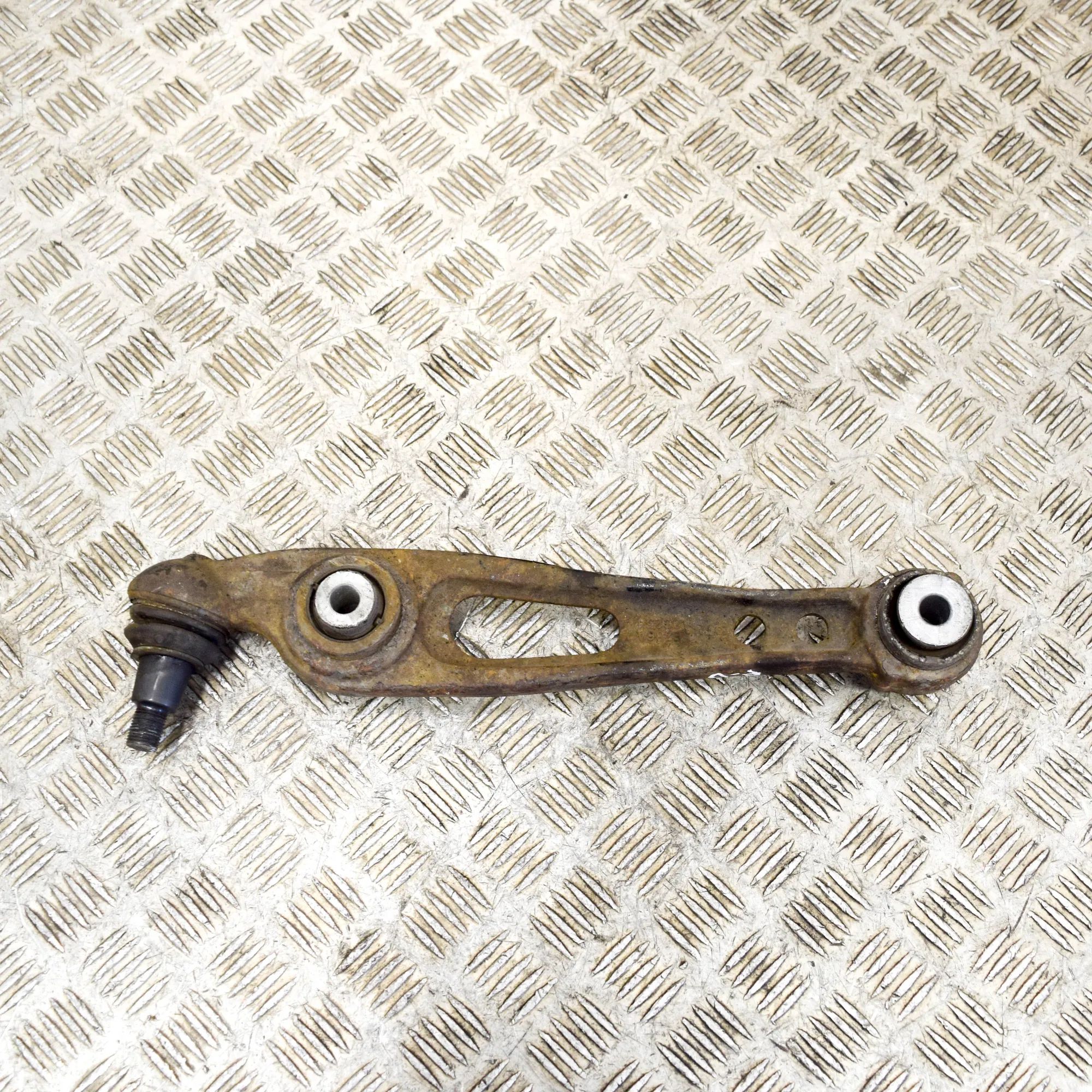 Land Rover Range Rover Sport (L494) Front Right Lower Control Arm Front Right Lower Control Arm — LAND ROVER RANG...