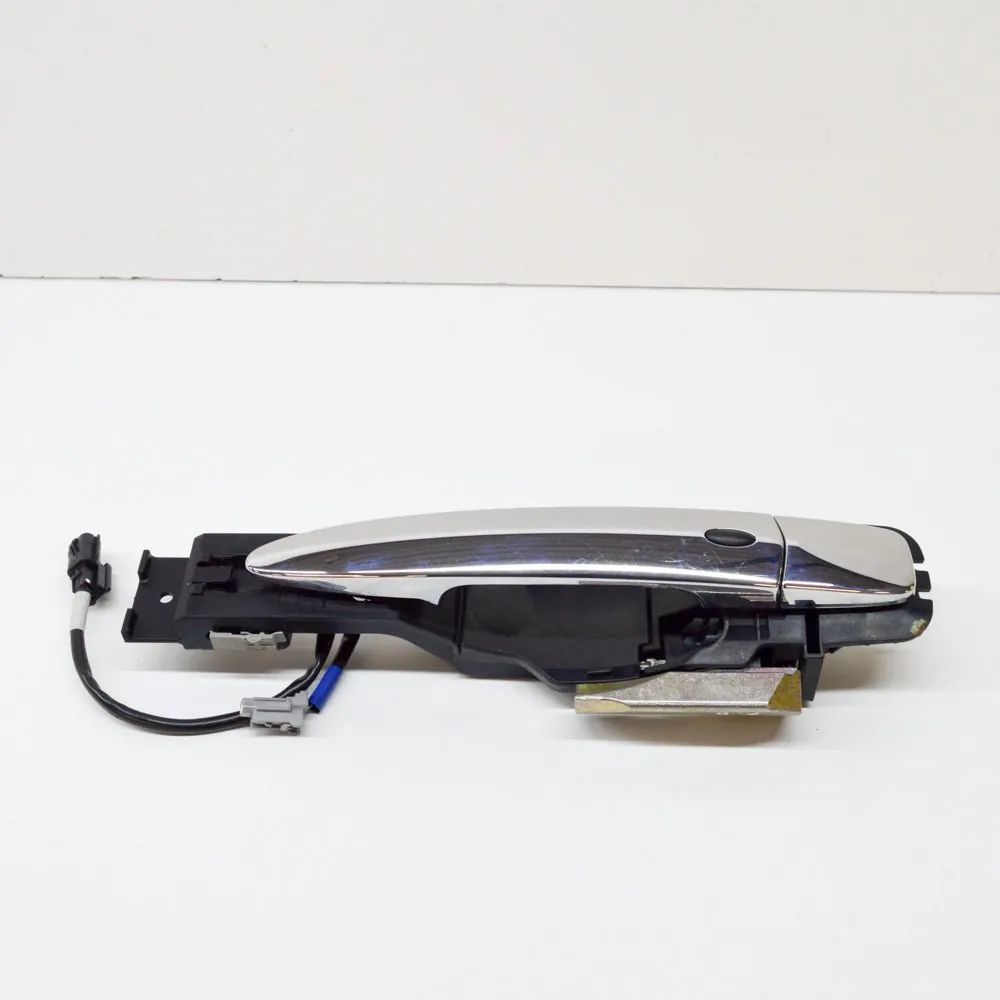 Nissan Leaf Exterior door handle — front right Exterior door handle — front right — NISSAN LEA...