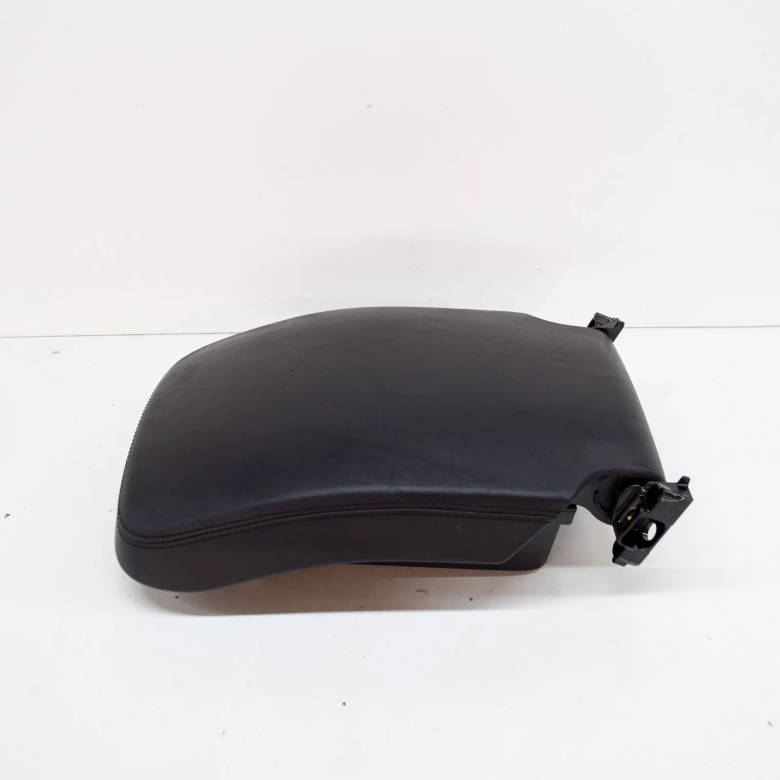 Land Rover Range Rover (L405) Armrest Armrest — LAND ROVER RANGE ROVER (IV L405) (201...