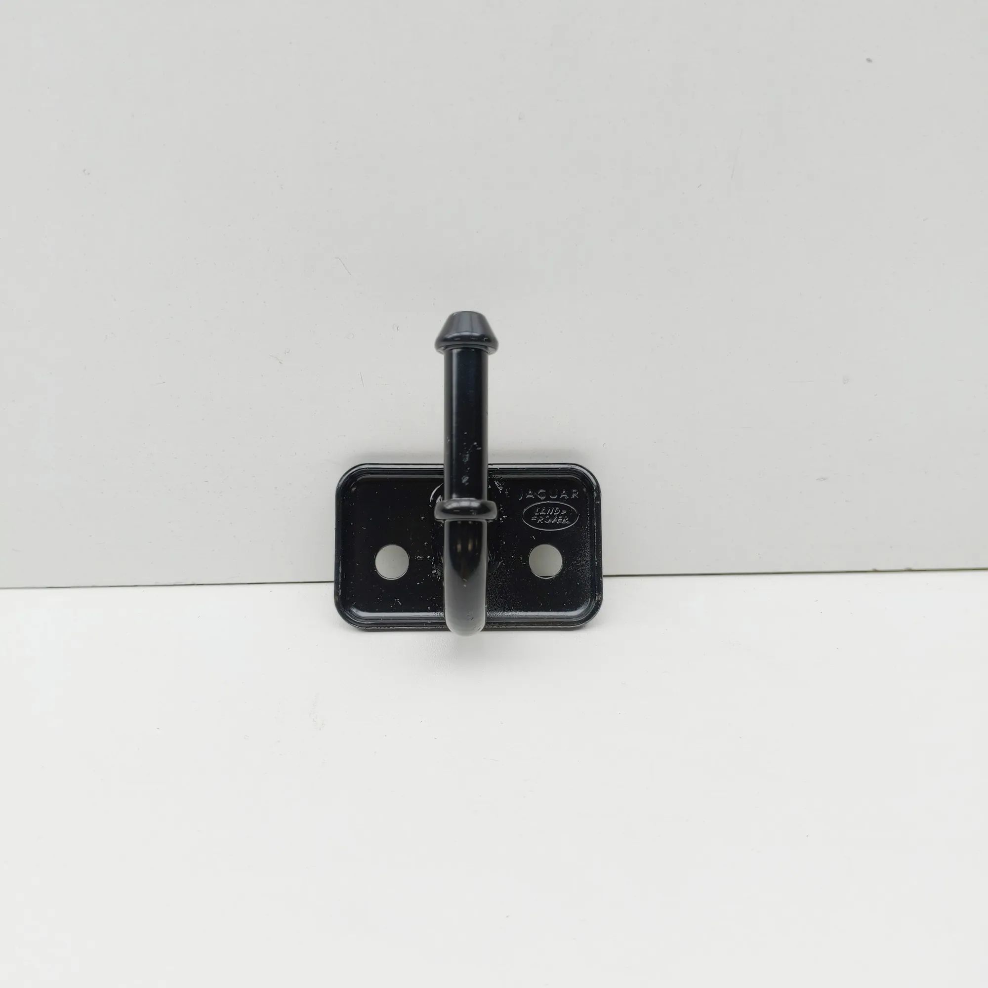 Land Rover Discovery Exhaust mounting bracket Exhaust mounting bracket — LAND ROVER DISCOVERY...