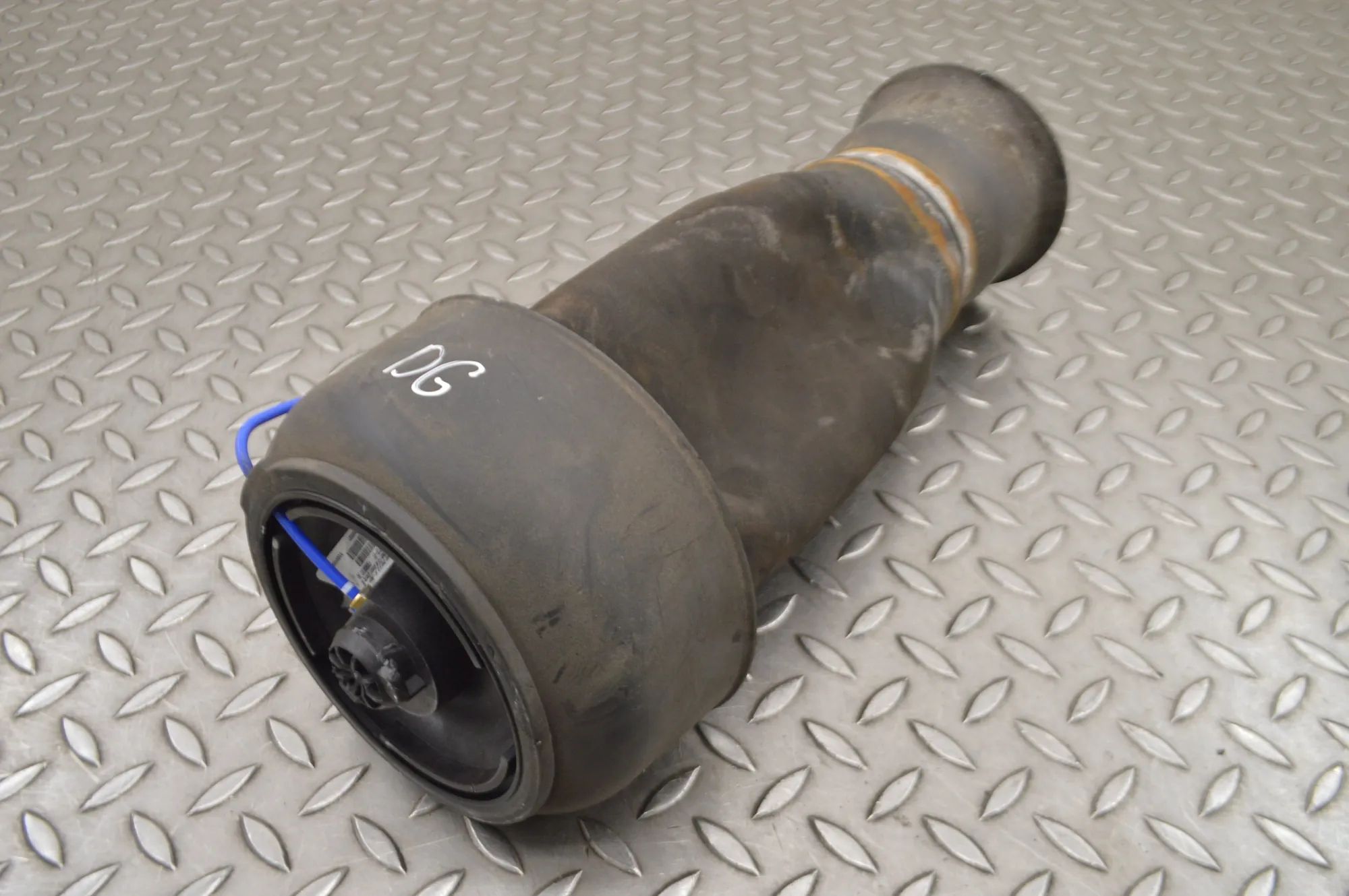 BMW X5 (F15) Rear Right Air Suspension Spring Bag Rear Right Air Suspension Spring Bag — BMW X5 (...