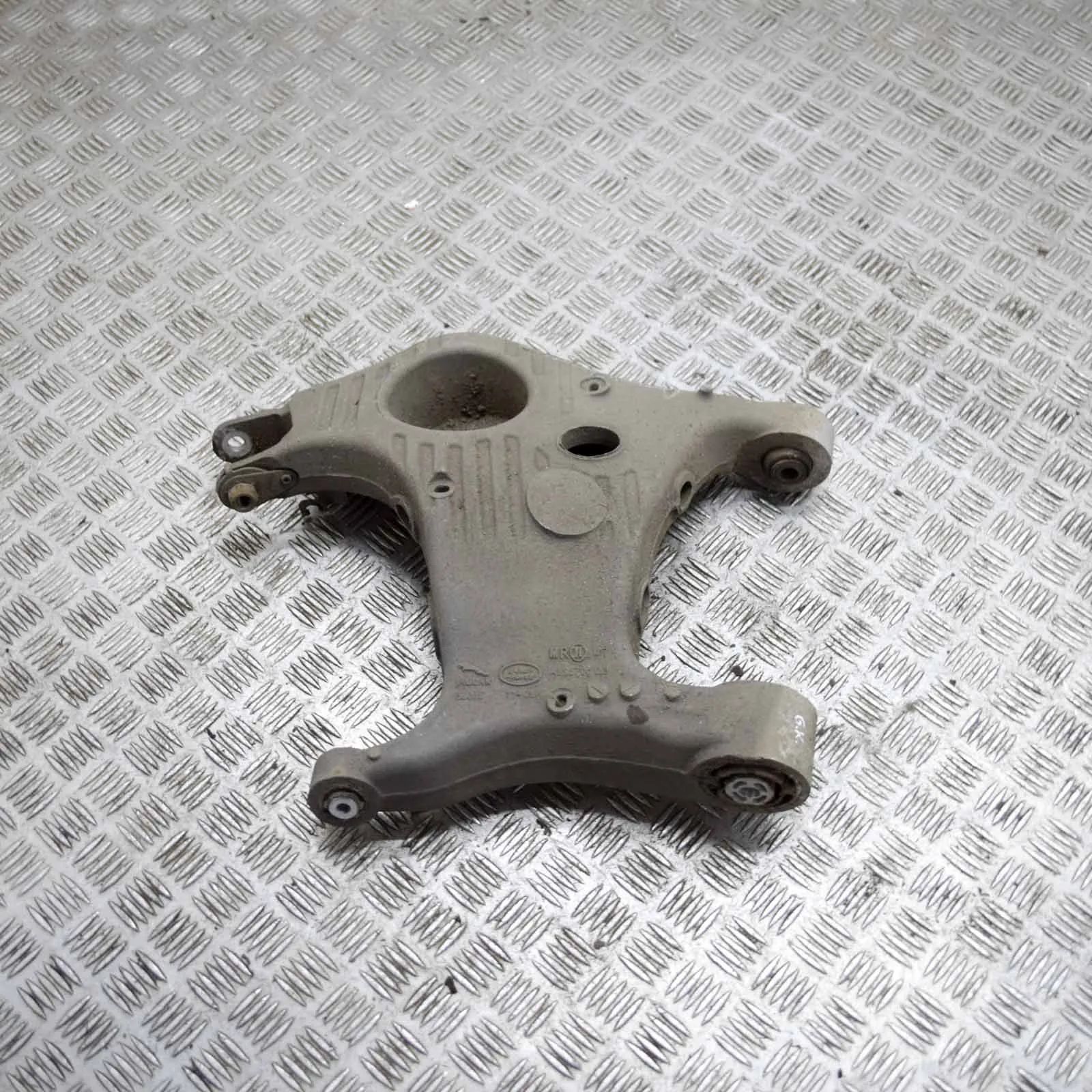 Land Rover Discovery Sport Rear Left Lower Control Arm Rear Left Lower Control Arm — LAND ROVER DISCOV...