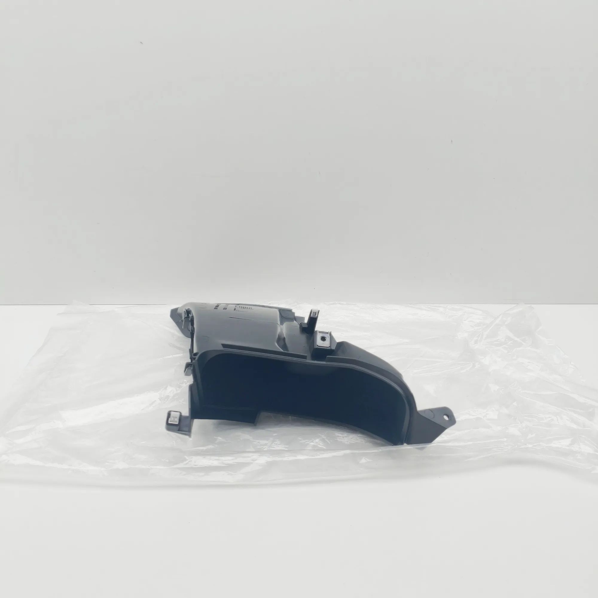 Land Rover Defender Air Intake Tube Air Intake Tube — LAND ROVER DEFENDER (Van L663...