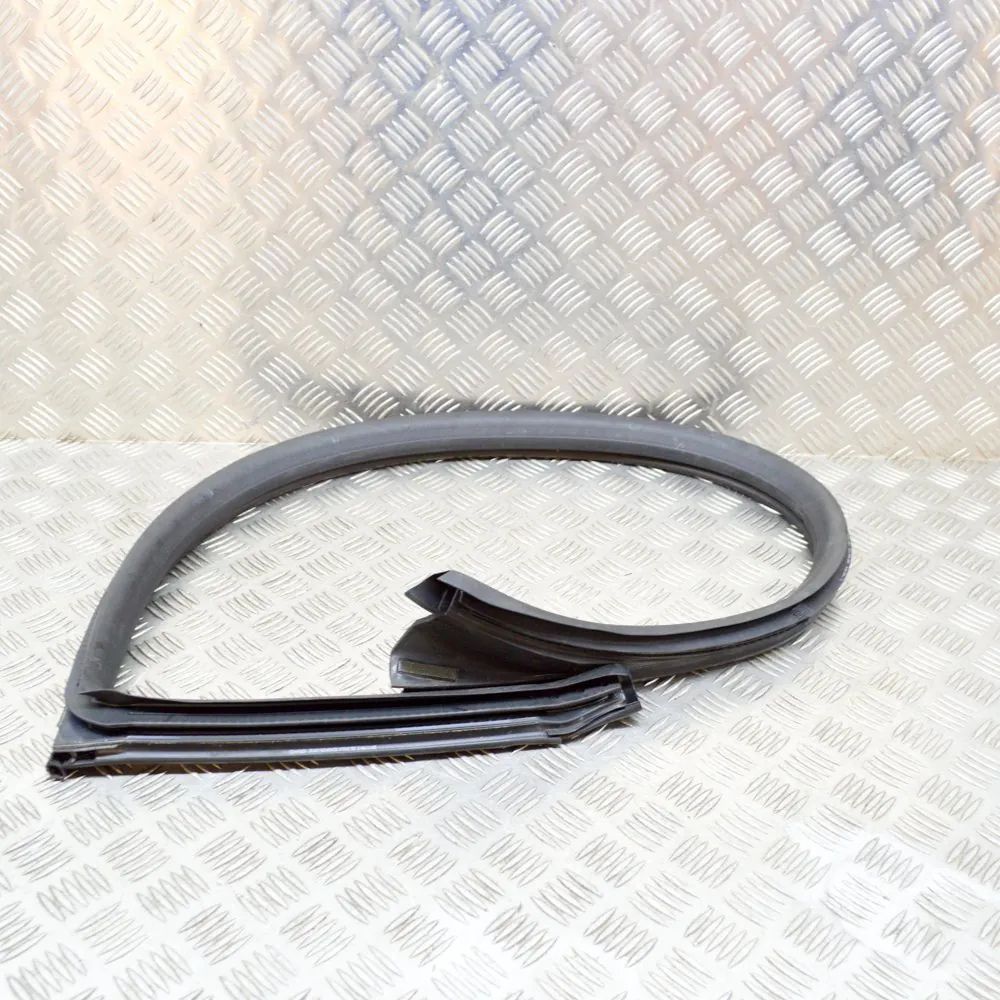 Maserati GranTurismo / GranCabrio Door rubber seal — front left Door rubber seal — front left — MASERATI GRAN (...