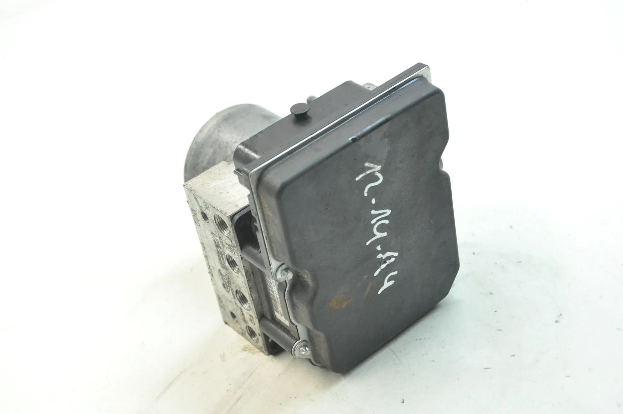 Land Rover Discovery ABS hydraulic pump ABS Pump — LAND ROVER DISCOVERY (IV L319) (2009...