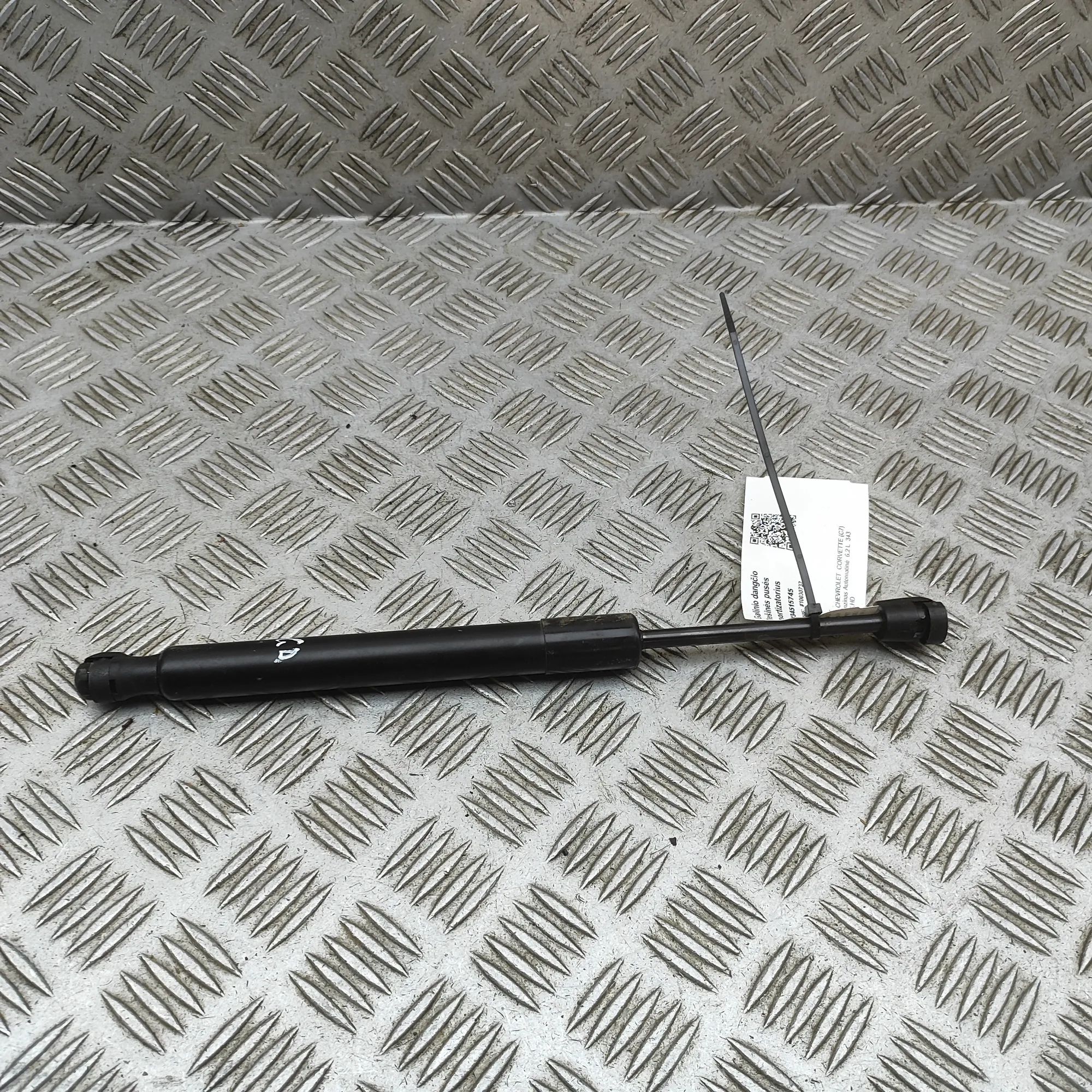 Chevrolet Corvette (C7) Right Side Tailgate Gas Strut Right Side Tailgate Gas Strut — CHEVROLET CORVE...