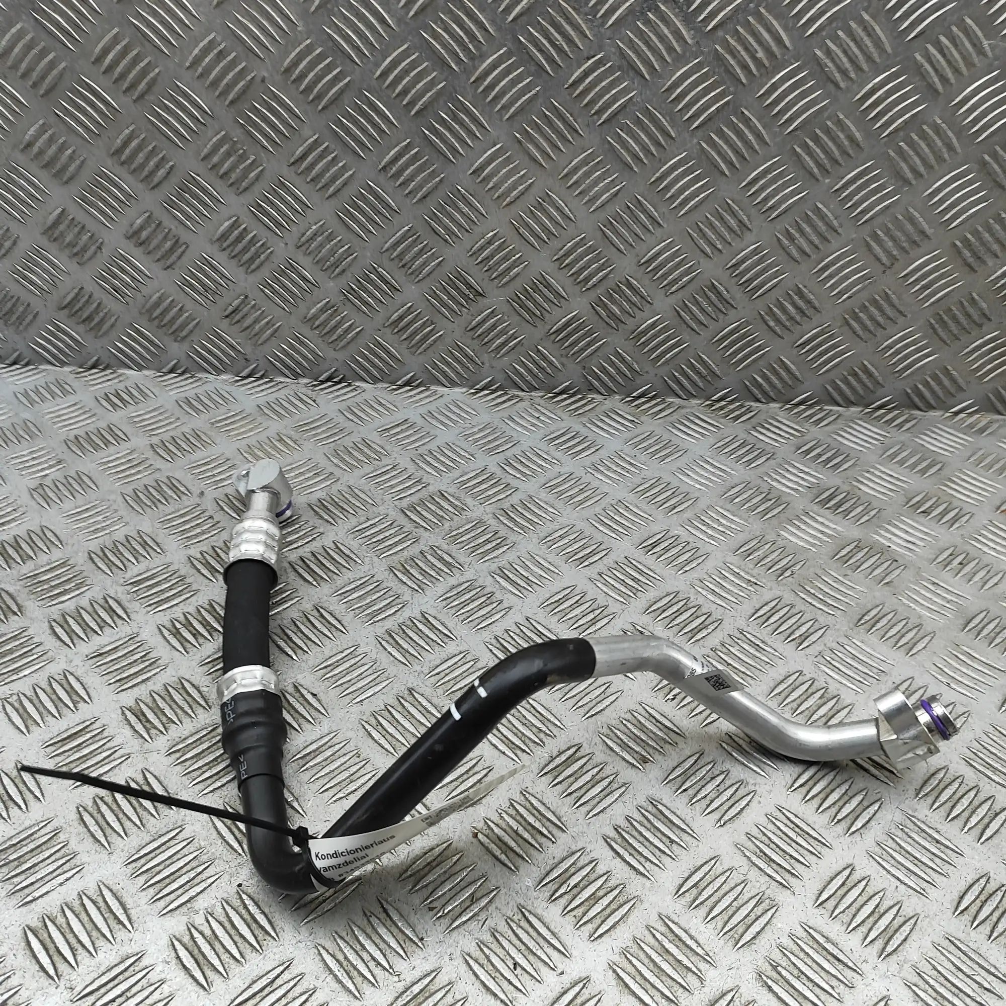 Porsche Macan (XAB) A/C Air Con Hose Pipe A/C Air Con Hose Pipe — PORSCHE MACAN (XAB) (20...
