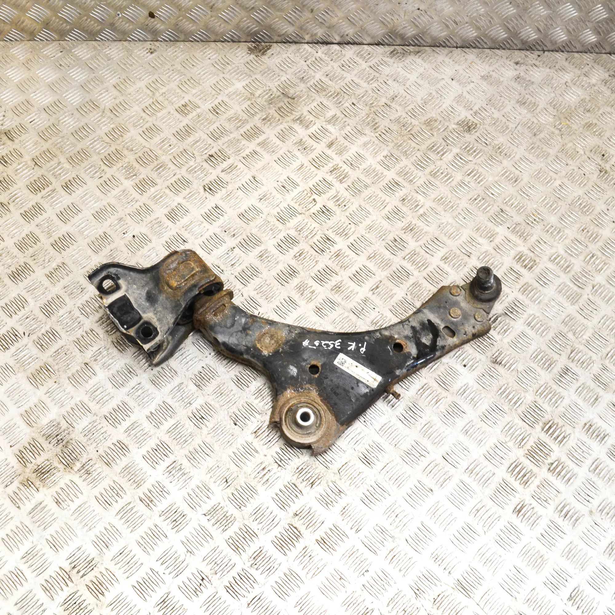 Land Rover Discovery Sport Front Left Lower Control Arm Front Left Lower Control Arm — LAND ROVER DISCO...