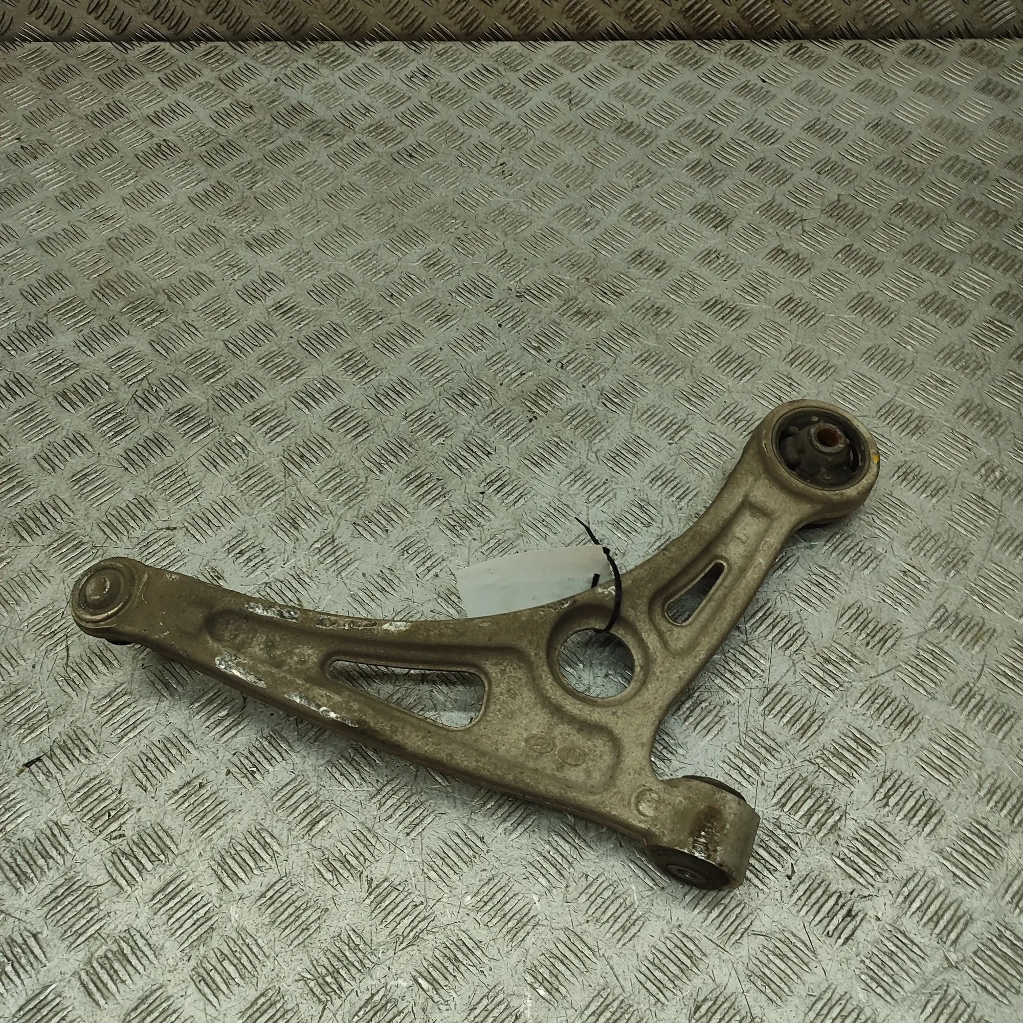 Hyundai Kona Front Left Lower Control Arm Front Left Lower Control Arm — HYUNDAI KONA (20...
