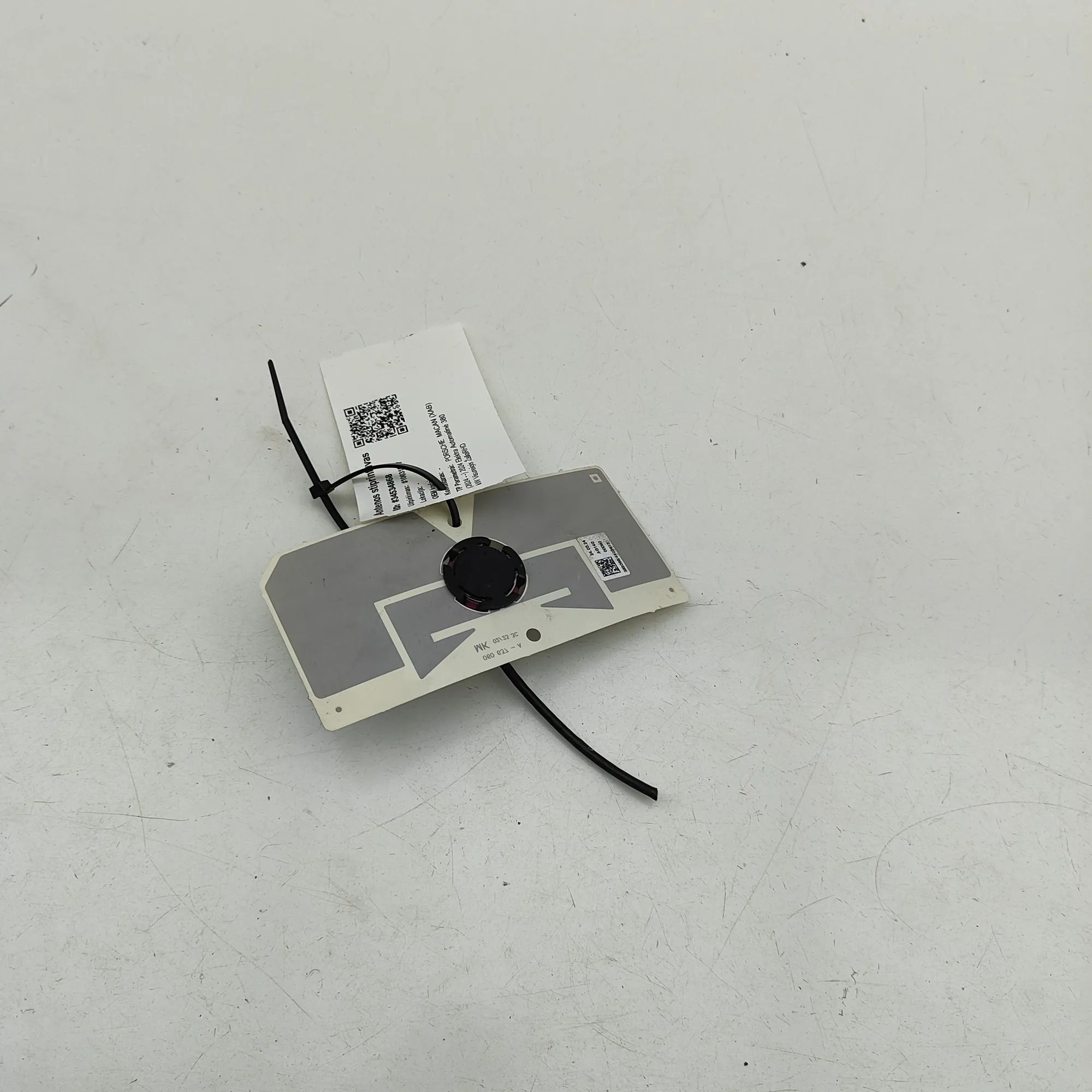 Porsche Macan (XAB) Antenna Amplifier Antenna Amplifier — PORSCHE MACAN (XAB) (2024-....
