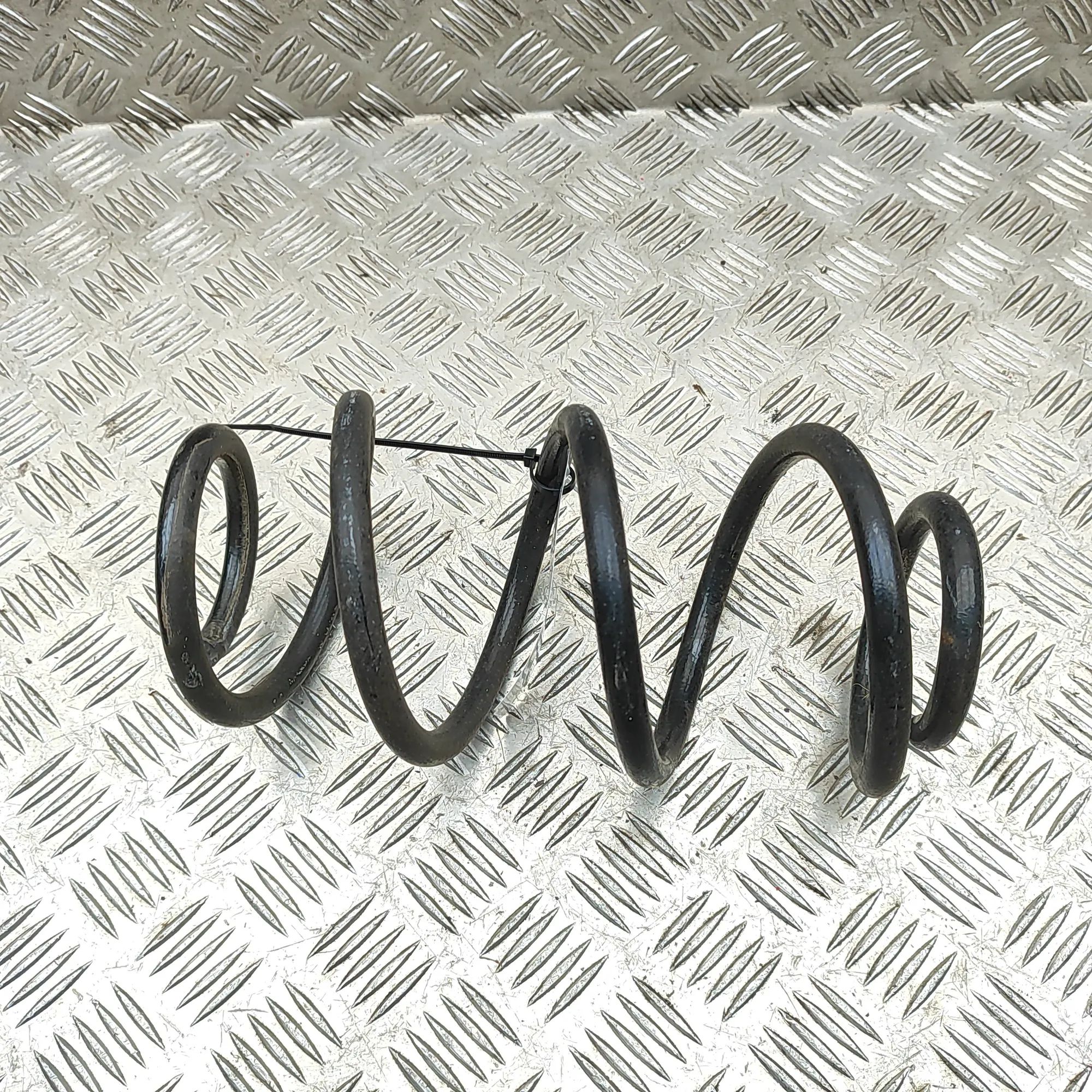 Mercedes-Benz GLA / EQA (H247) Coil spring — rear right Coil spring — rear right — MERCEDES BENZ GLA (H...