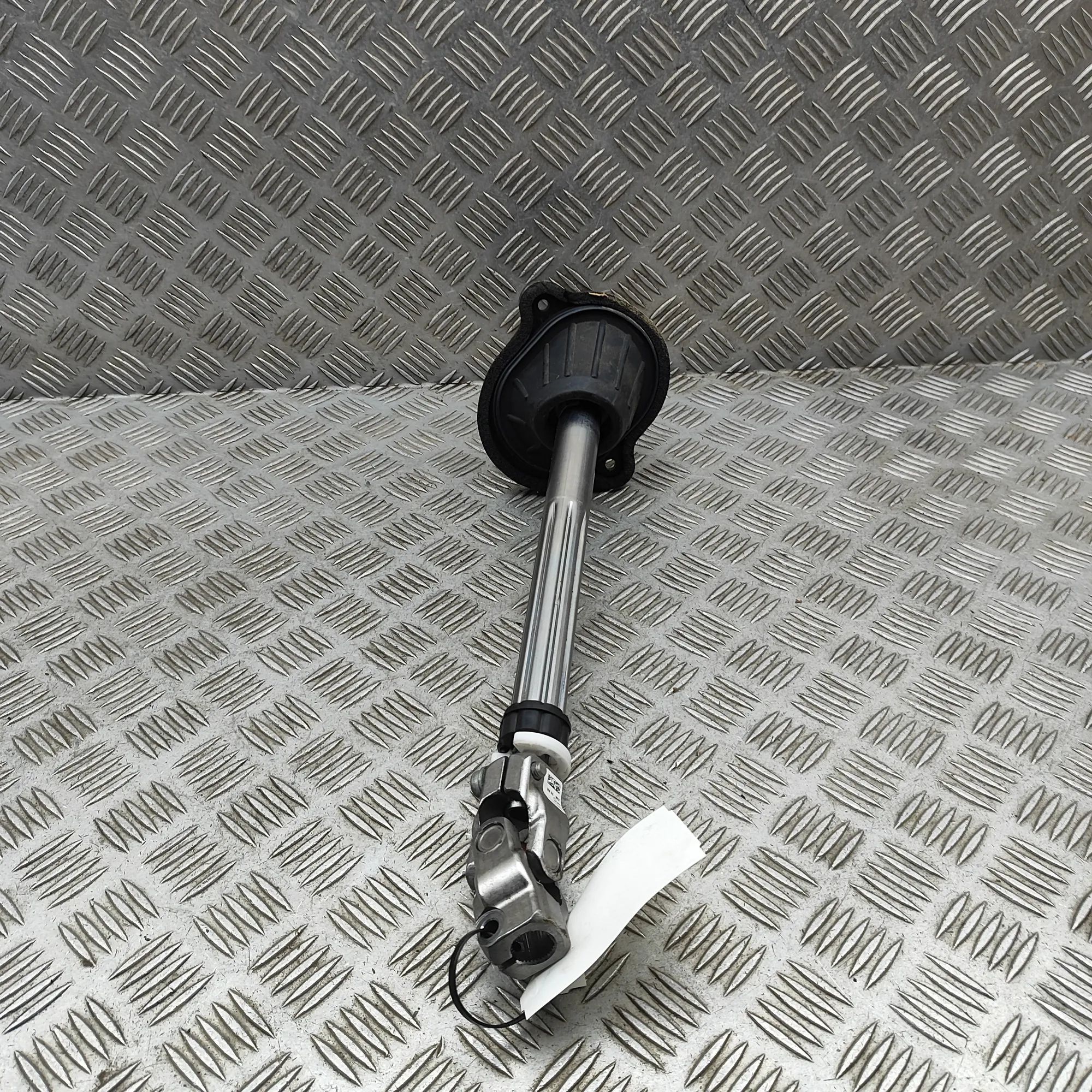 Porsche Macan (XAB) Steering Column Shaft Joint Steering Column Shaft Joint — PORSCHE MACAN (XA...