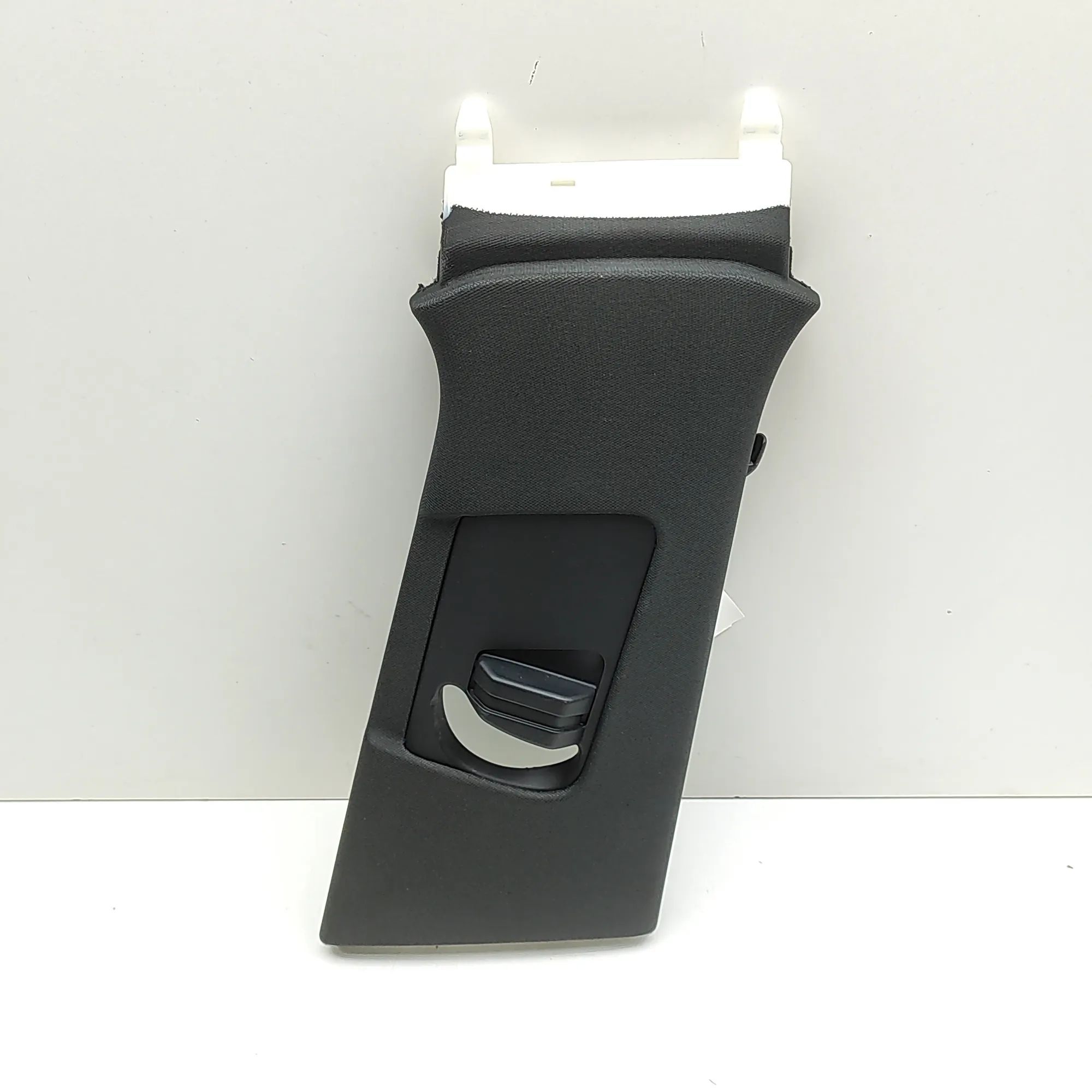 Audi Q5 (GU) B-pillar trim — right B-pillar trim — right — AUDI Q5 (GUB) (2025-......
