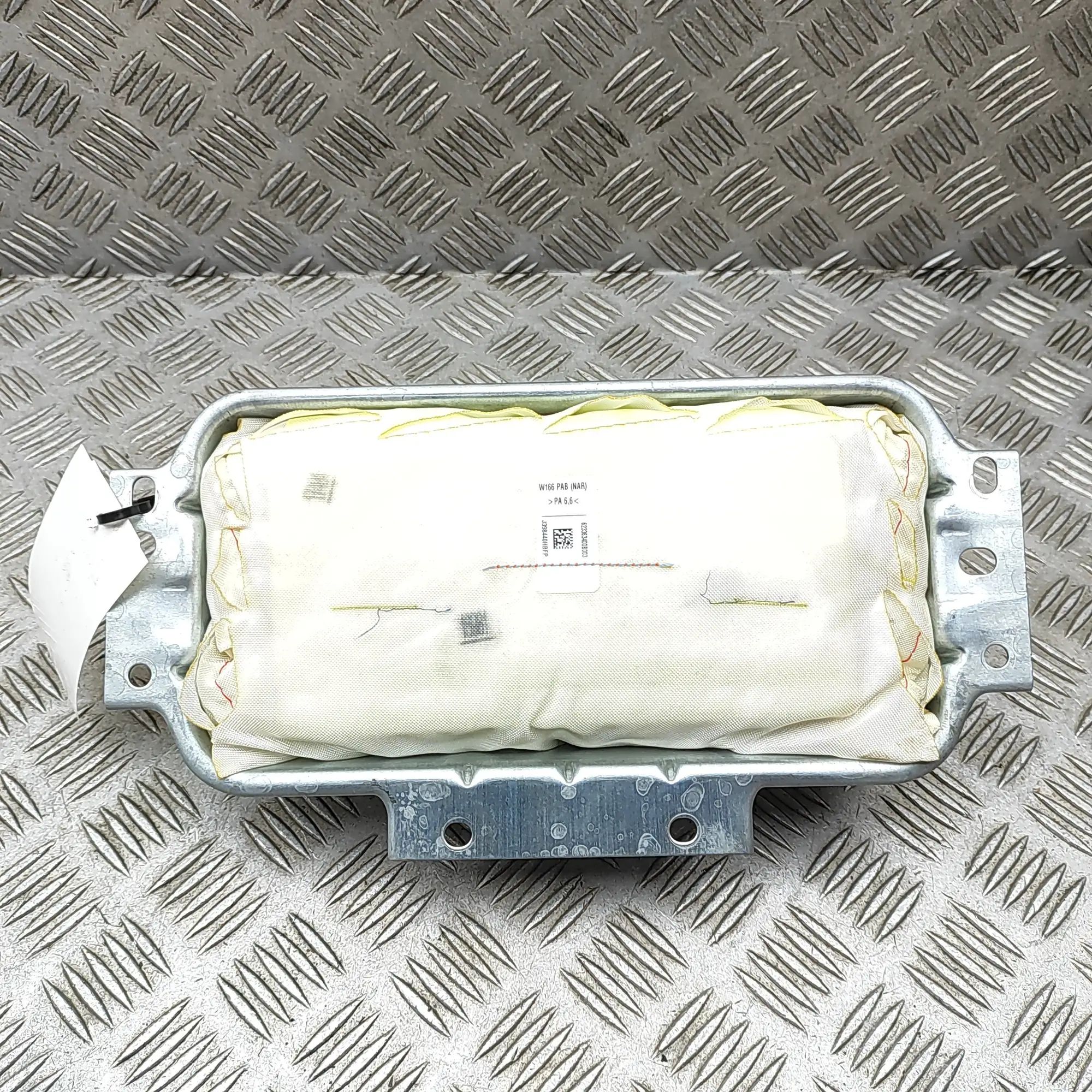 Mercedes-Benz GL / GLS (X166) Dashboard Safety Bag SRS Dashboard Safety Bag SRS — MERCEDES BENZ GLS (X...