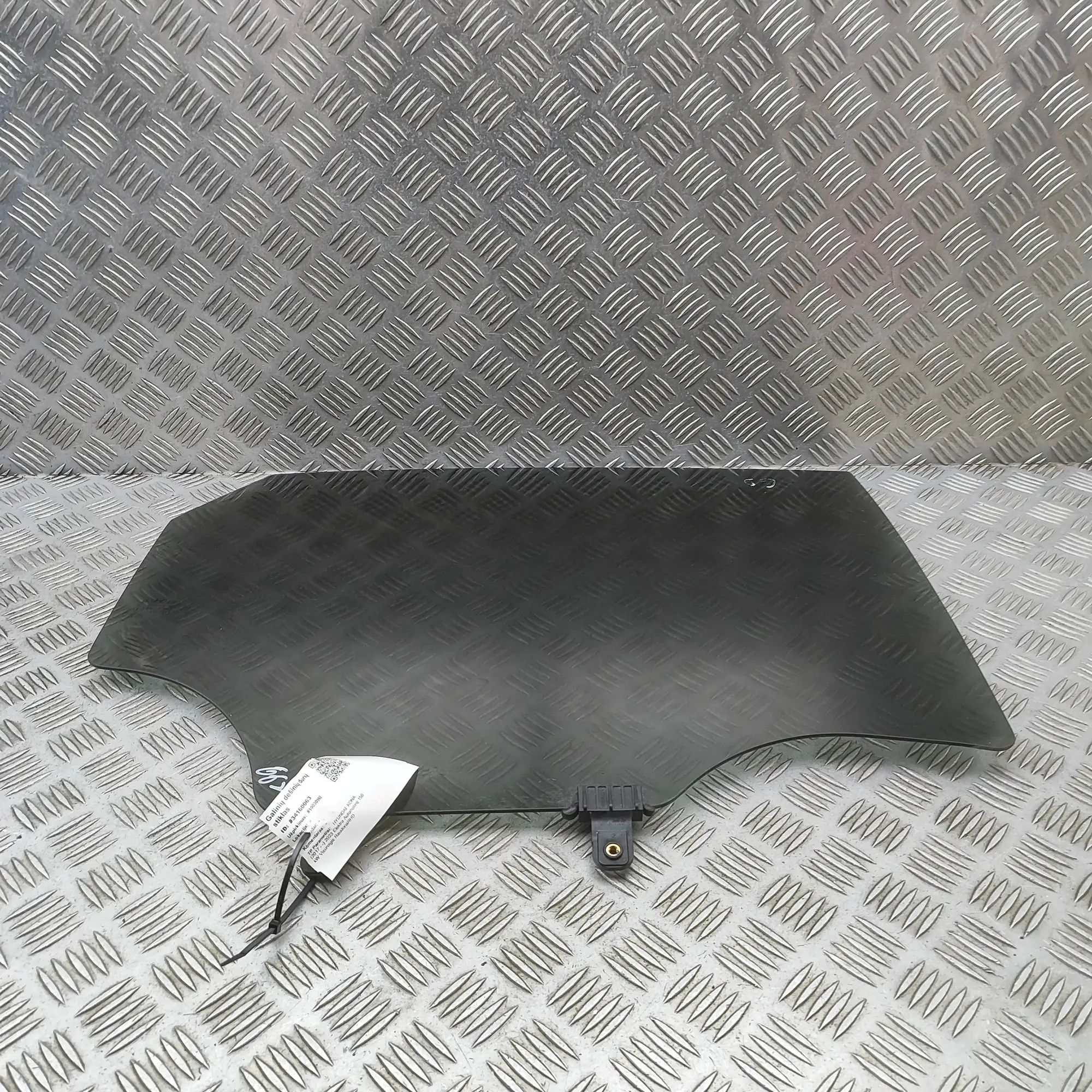 Hyundai Kona Right rear door window Right rear door window — HYUNDAI KONA (2017-......