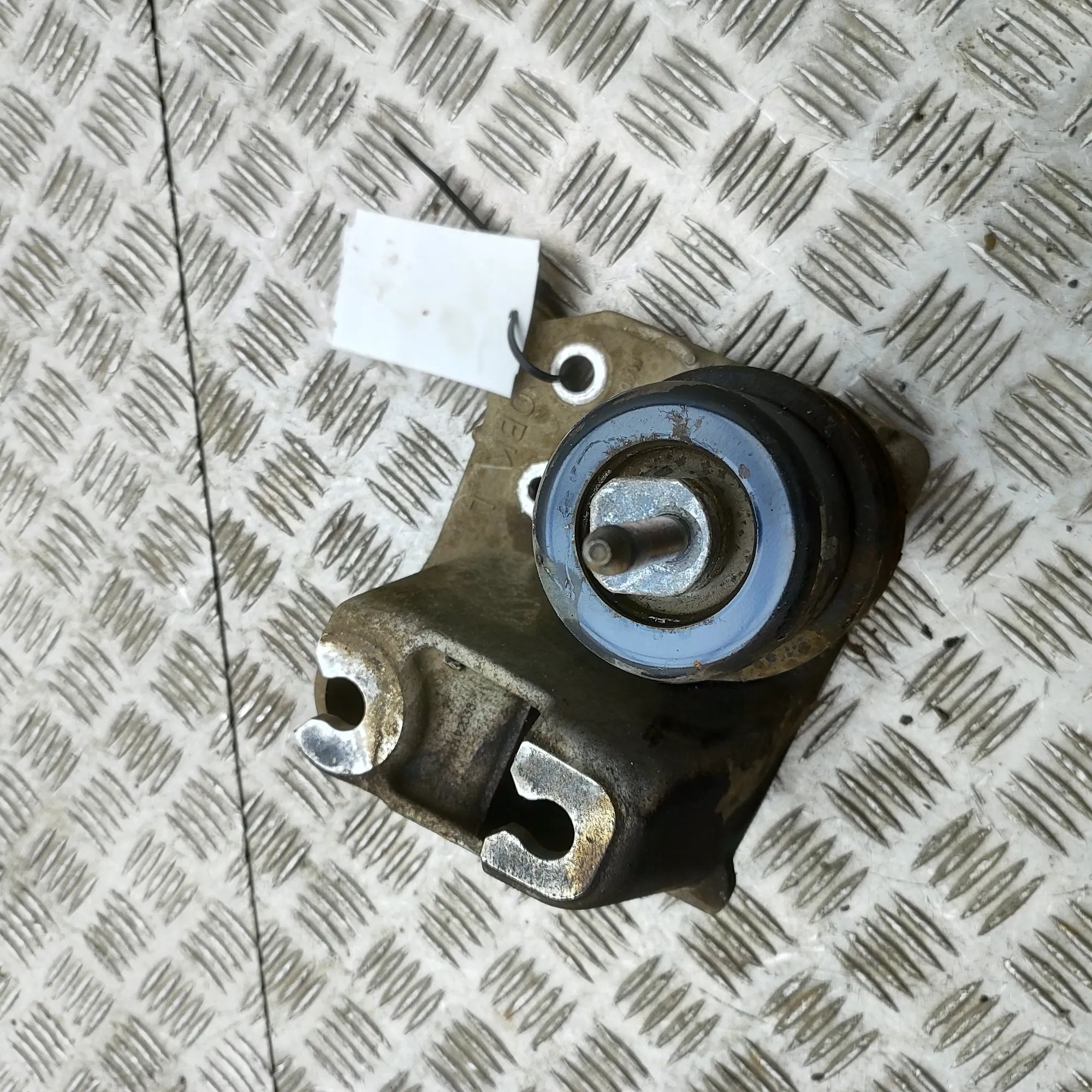 Subaru Outback Left Side Engine Mount Left Side Engine Mount — SUBARU OUTBACK (BS) (2...
