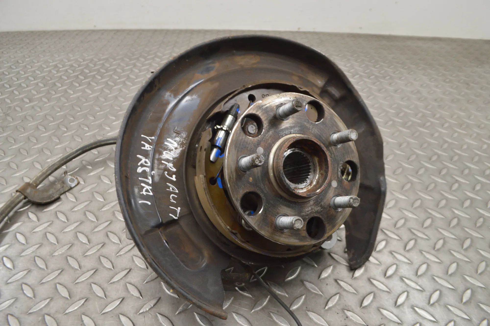 Lexus RC Rear Left Wheel Hub Spindle Rear Left Wheel Hub Spindle — LEXUS RC (_C1_) (...