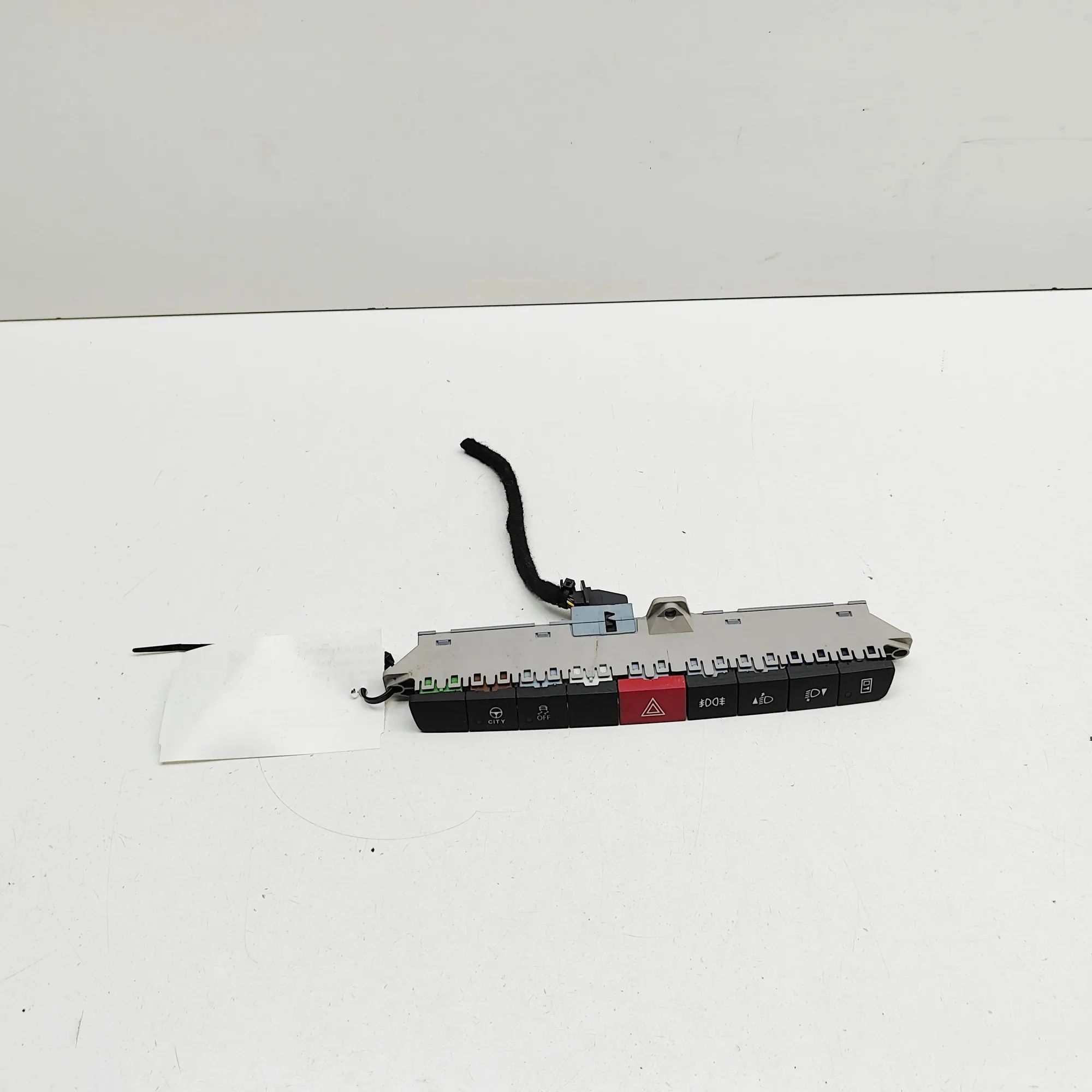 Iveco Daily Button Switch Panel Button Switch Panel — IVECO DAILY (VI Flatbed) ...
