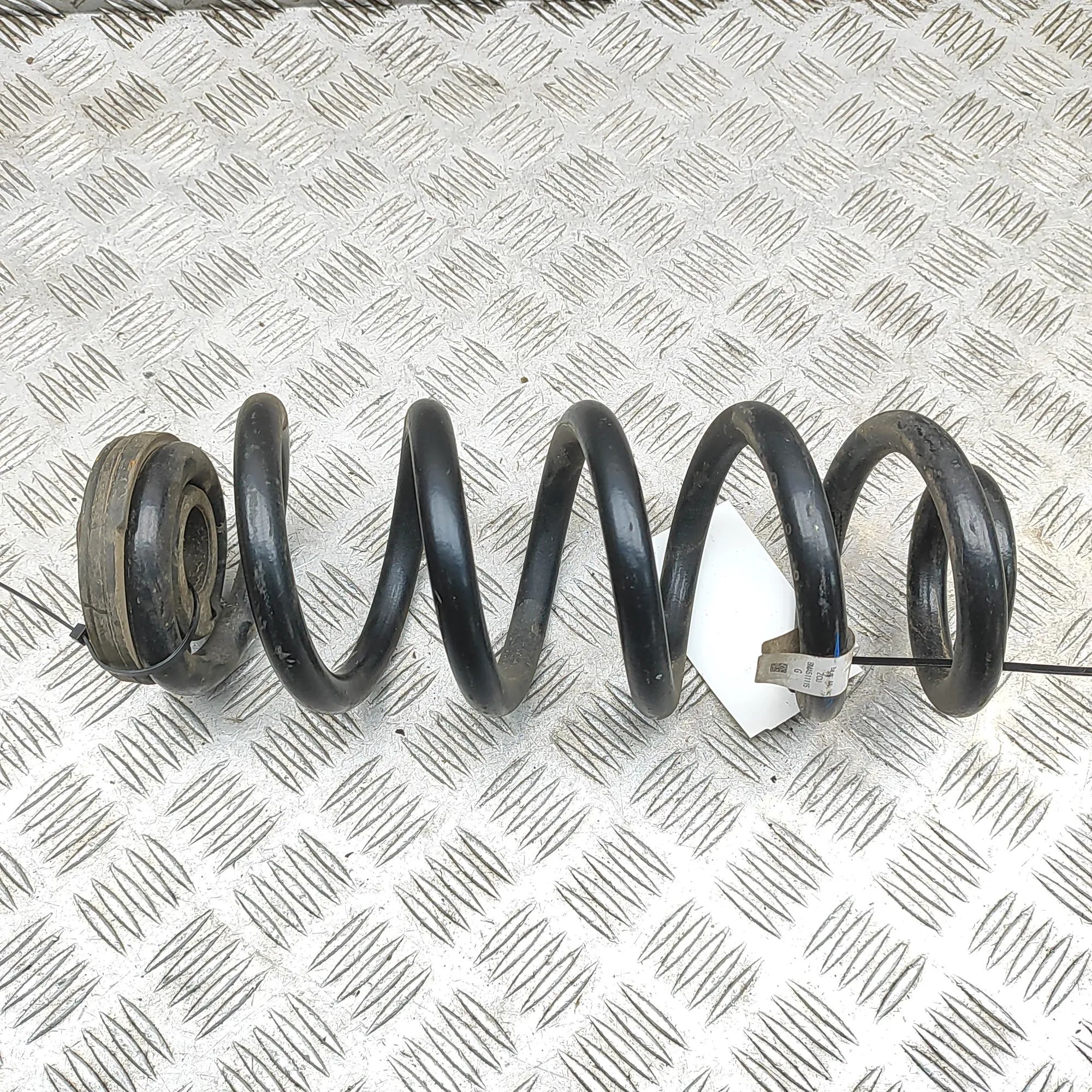 Audi Q5 (GU) Coil spring — rear right Coil spring — rear right — AUDI Q5 (GUB) (2025-...
