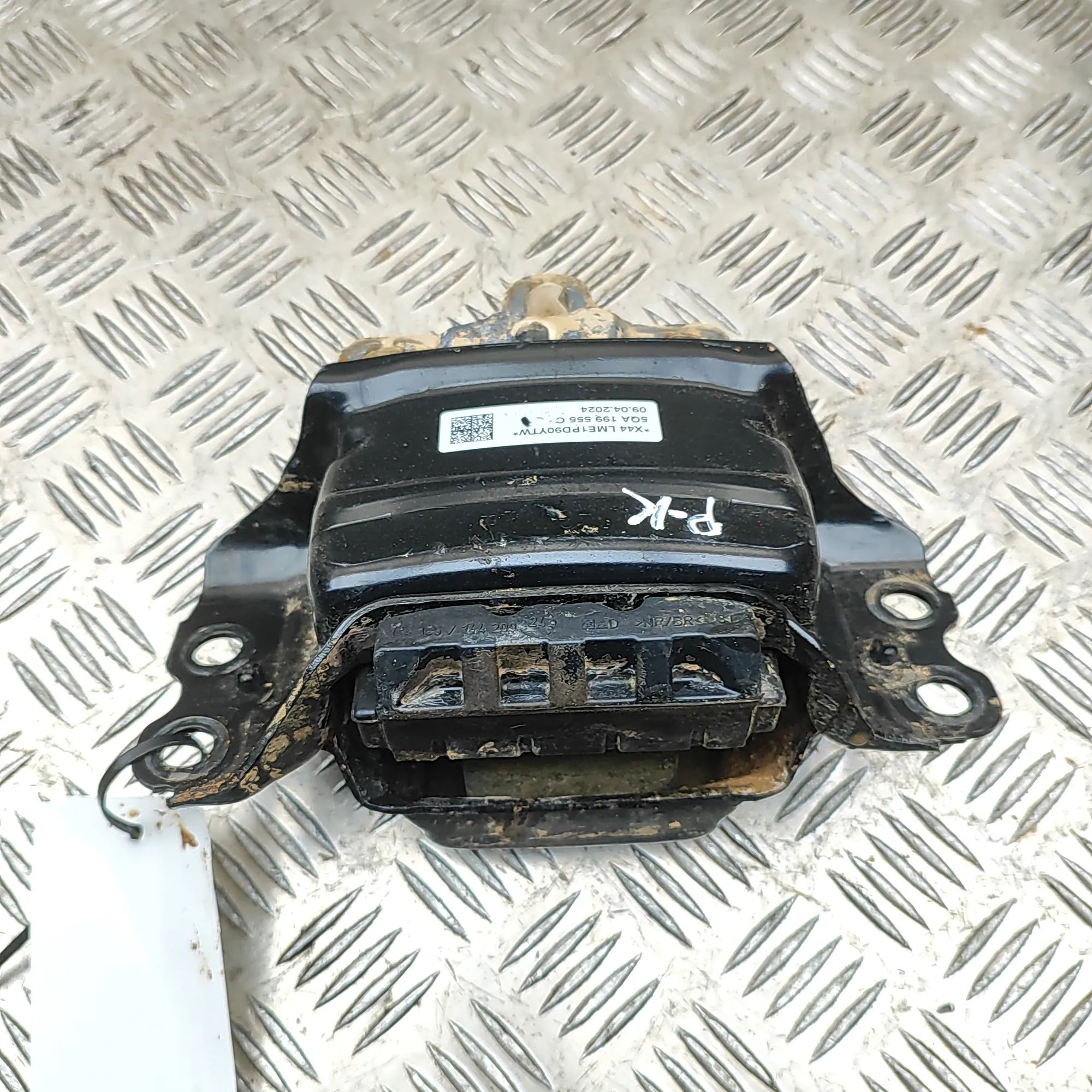 Audi Q3 (F3) Left Side Engine Mount Left Side Engine Mount — AUDI Q3 (F3) (2018-......
