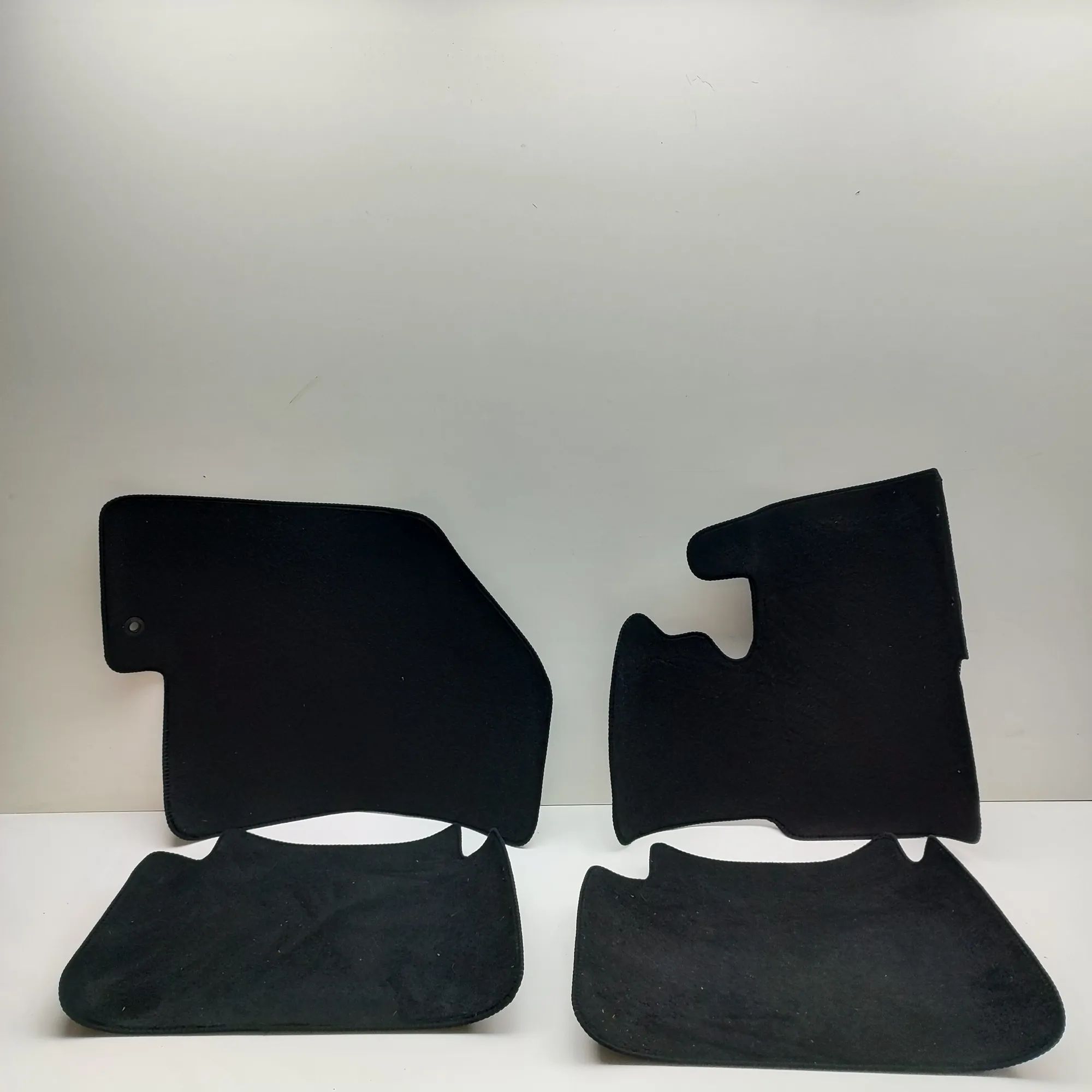 Kia Sportage Floor Mat Set Floor mat set — KIA SPORTAGE (SL) (2009-...)

G...