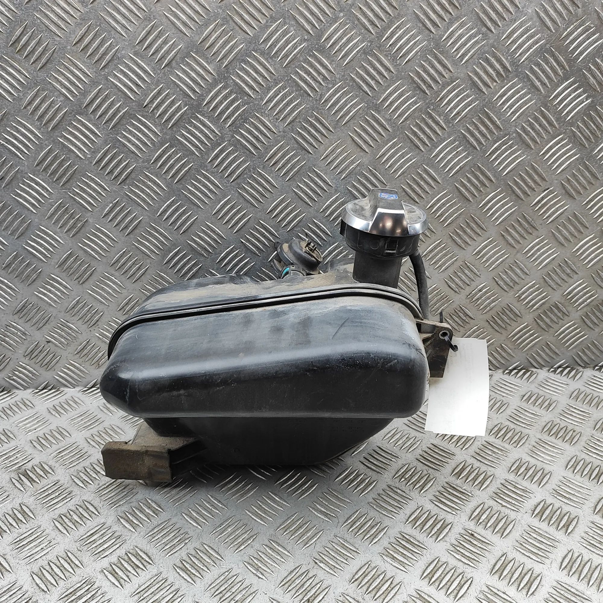 Porsche 911 (991) Expansion Tank Expansion tank — PORSCHE 911 (991) (2011-2020) ...
