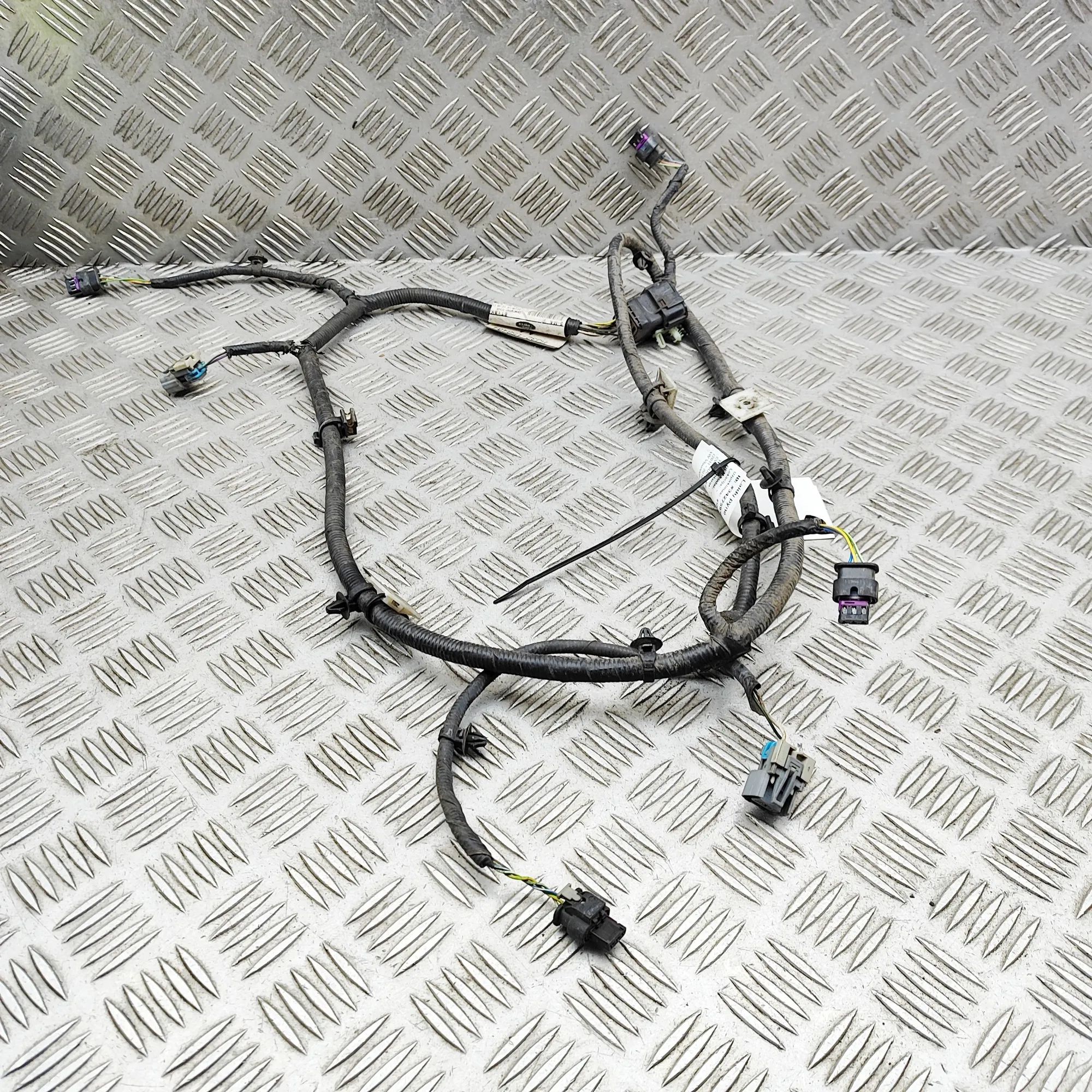Land Rover Range Rover Evoque Rear Parking Sensor Wiring Loom Rear Parking Sensor Wiring Loom — LAND ROVER RA...