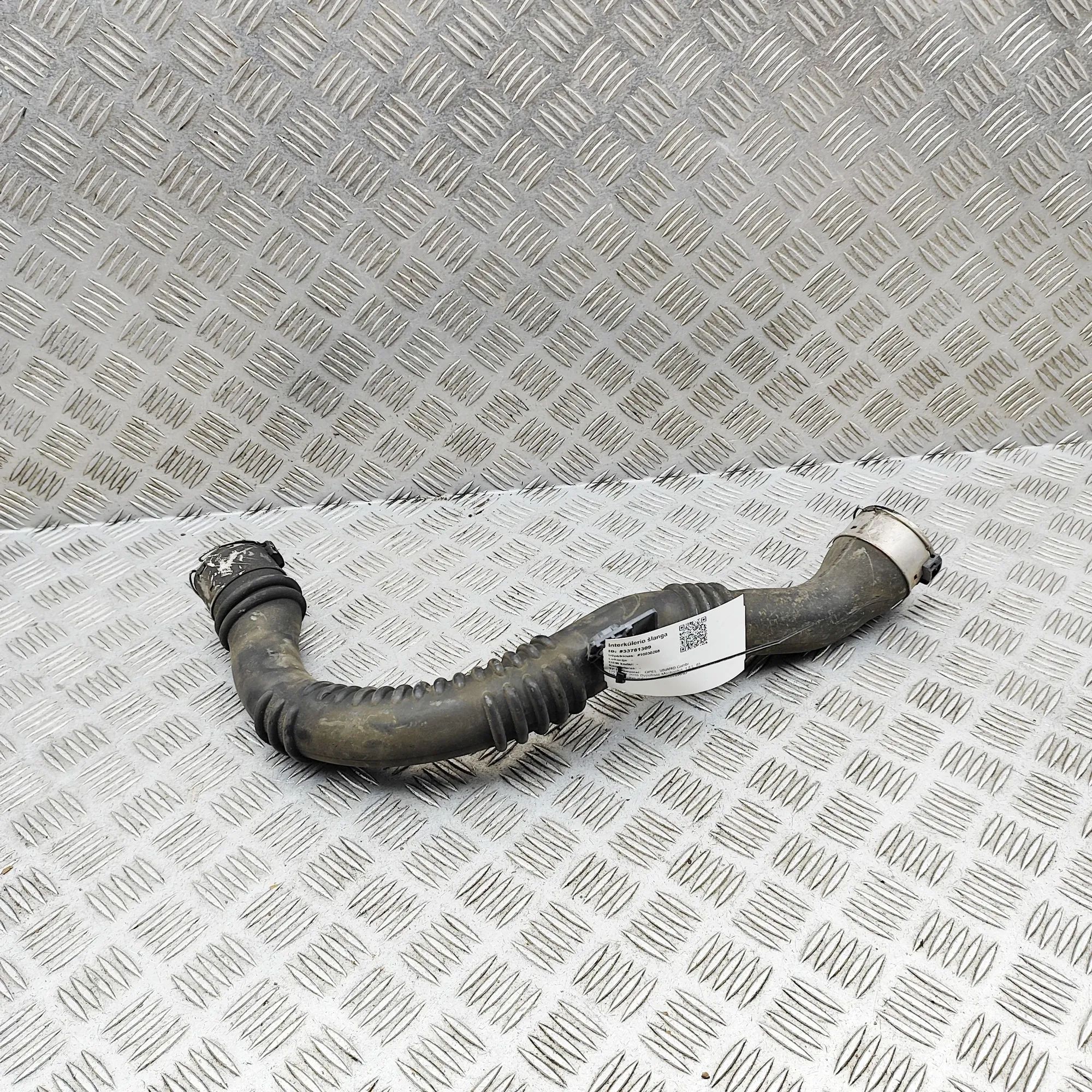 Opel Vivaro (B) Intercooler Hose Pipe Intercooler Hose Pipe — OPEL VIVARO (Combi) (20...