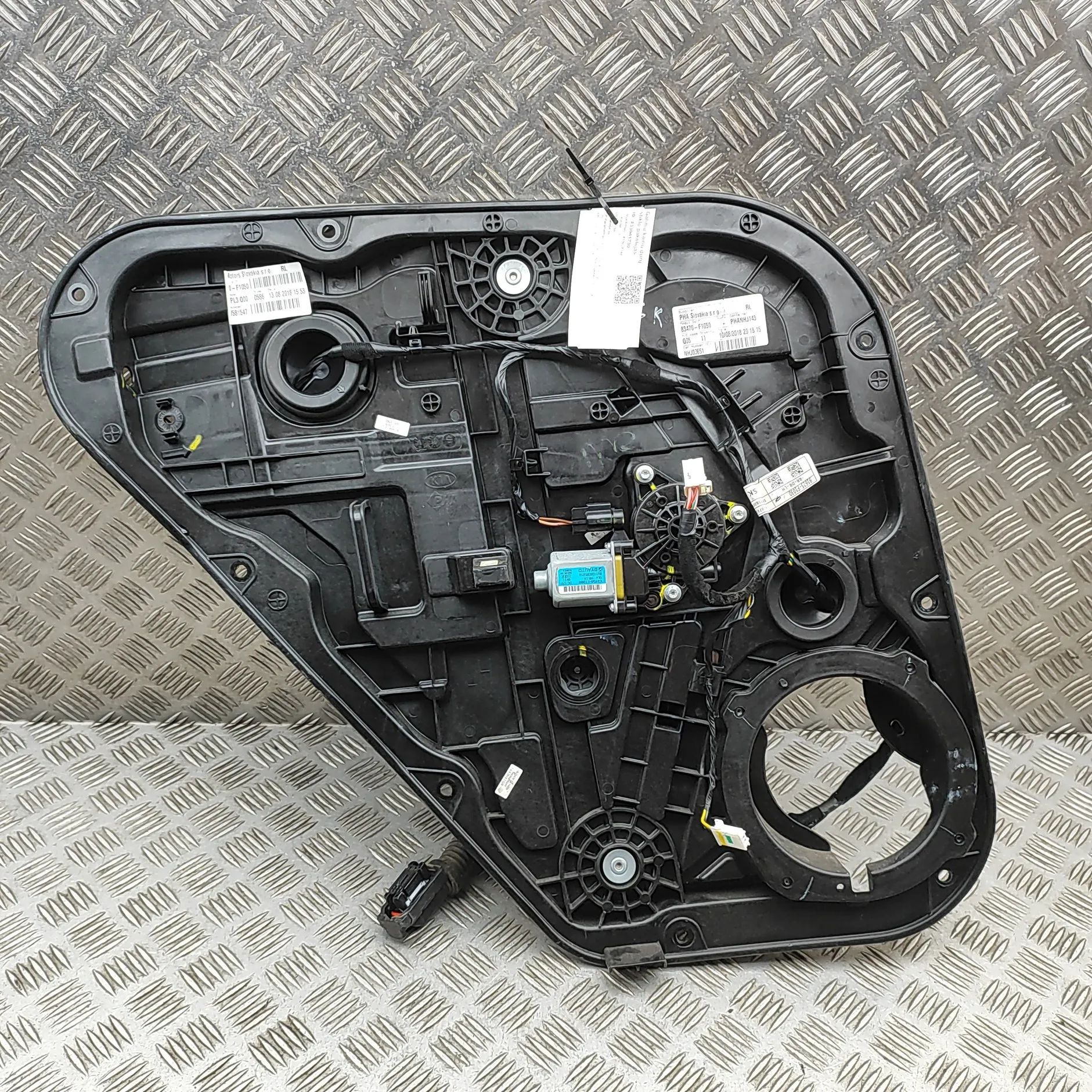 Kia Sportage Rear Left Door Window Regulator Rear Left Door Window Regulator — KIA SPORTAGE ...