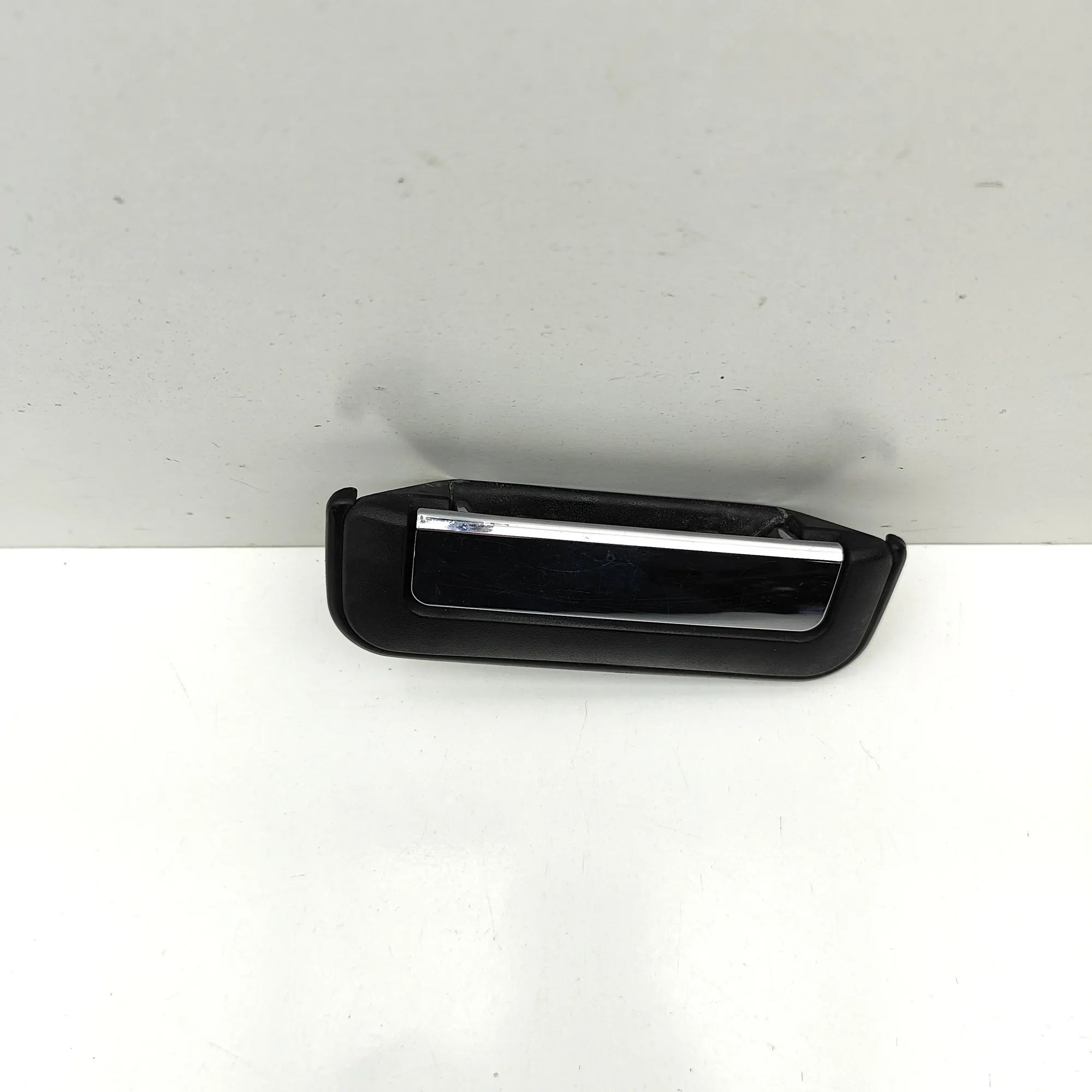 Mitsubishi Colt Exterior door handle — front left Exterior door handle — front left — MITSUBISHI ...