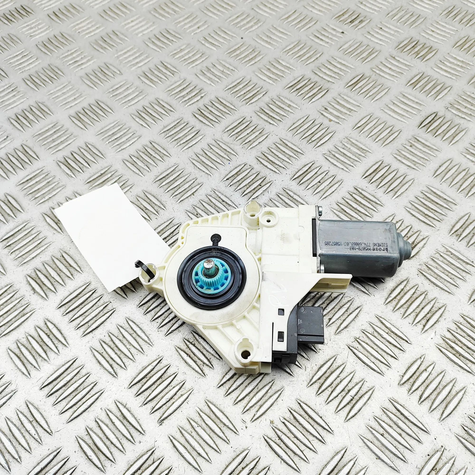 Jaguar XK Door window regulator motor — front left Door window regulator motor — front left — JAGU...