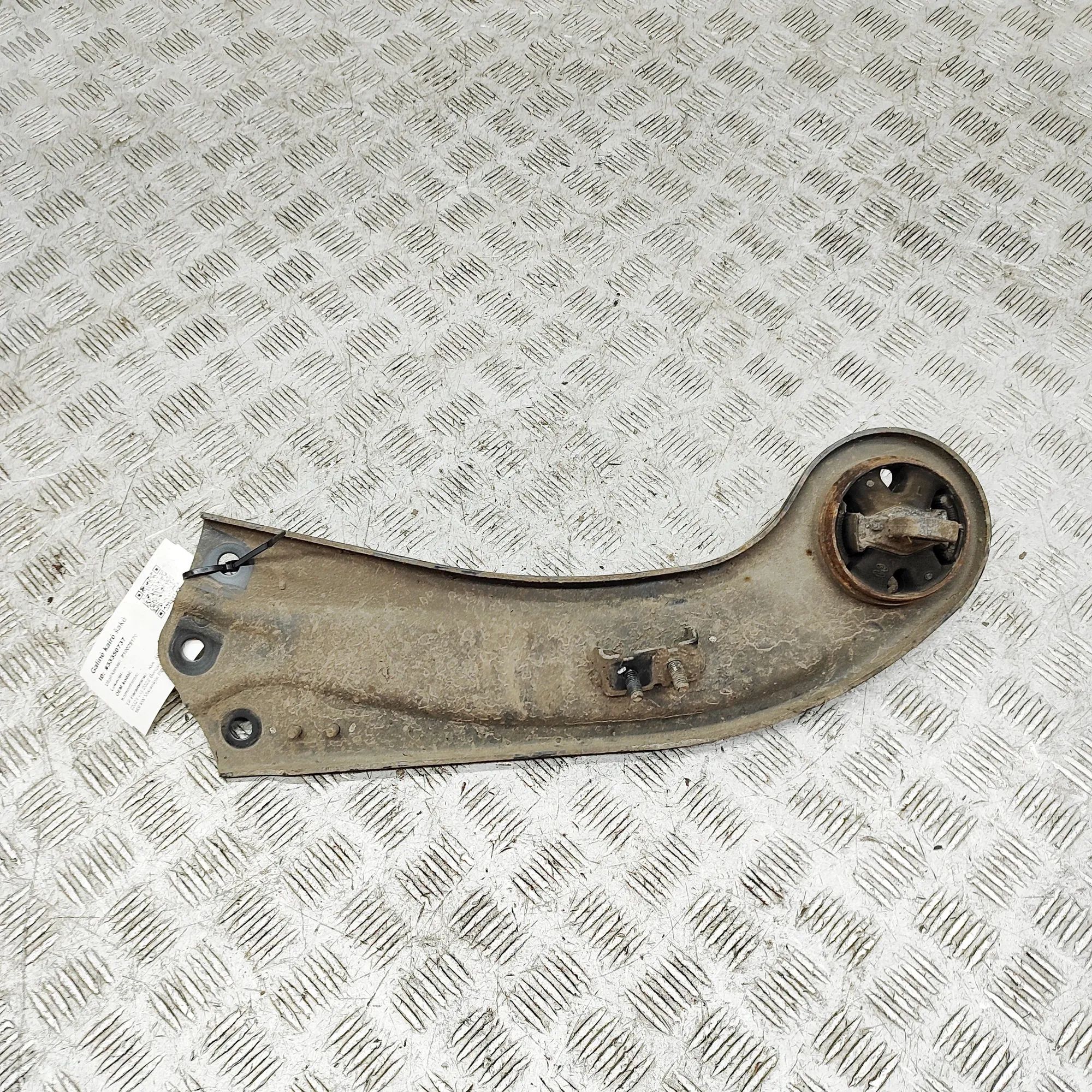 Kia Sportage Control arm — rear left Control arm — rear left — KIA SPORTAGE (V NQ5) ...