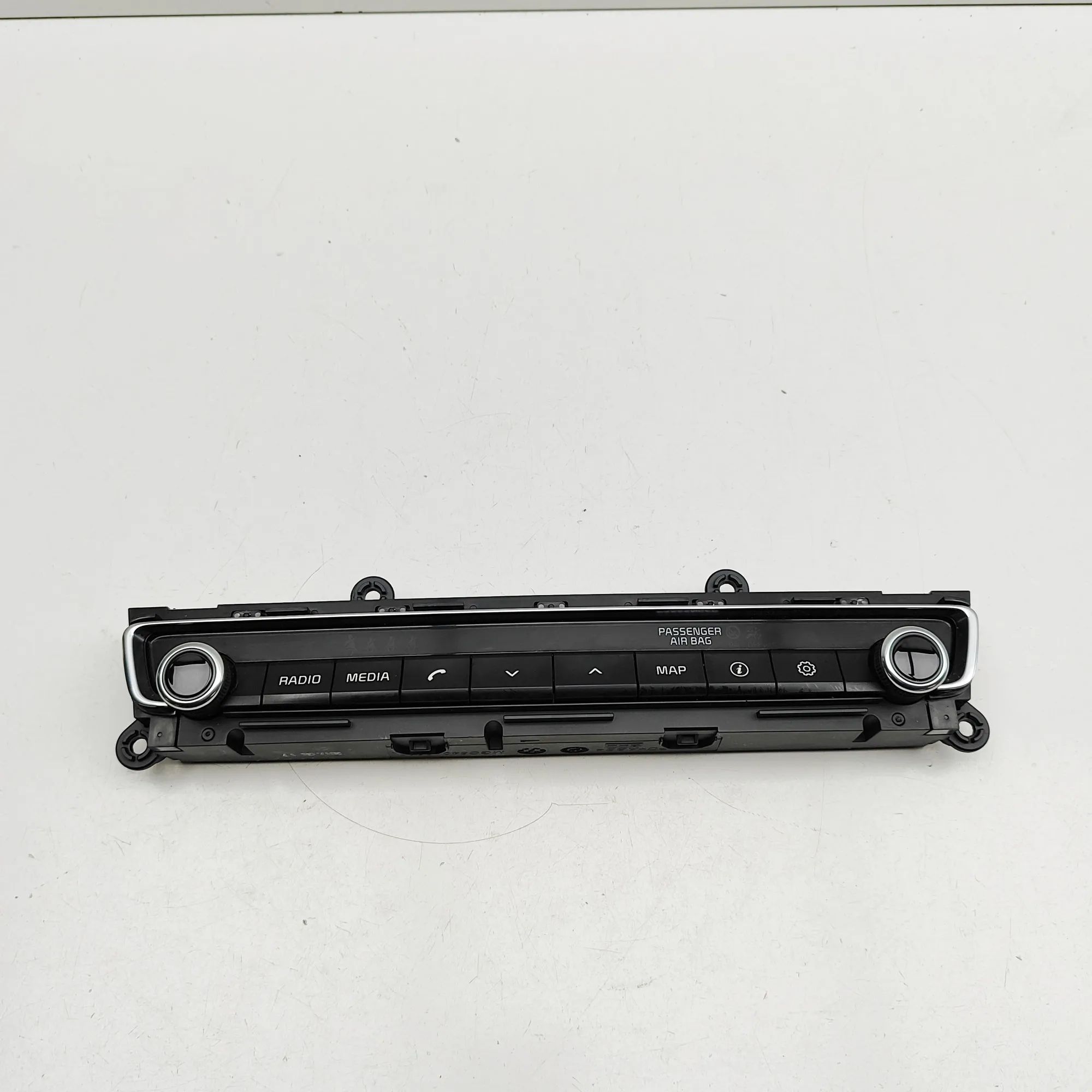 Kia Optima (JF) Audio player buttons