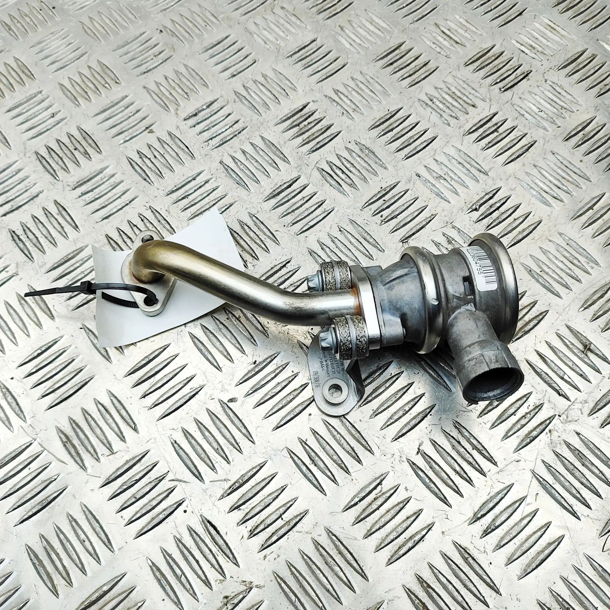 Porsche Macan EGR Valve EGR valve — PORSCHE MACAN (95B) (2014-...) — 99...