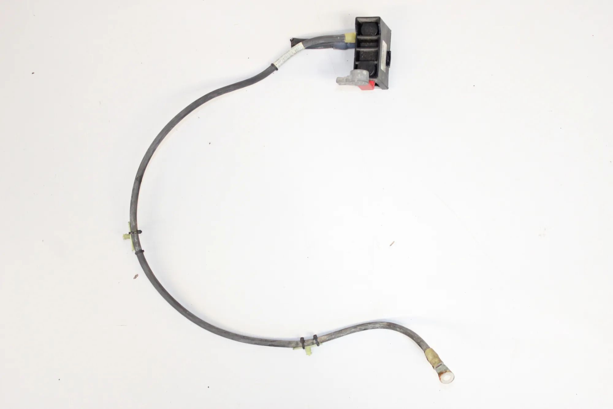 Jaguar XJ (X300) Positive Battery Cable Positive Battery Cable — JAGUAR XJ (X300, X330)...