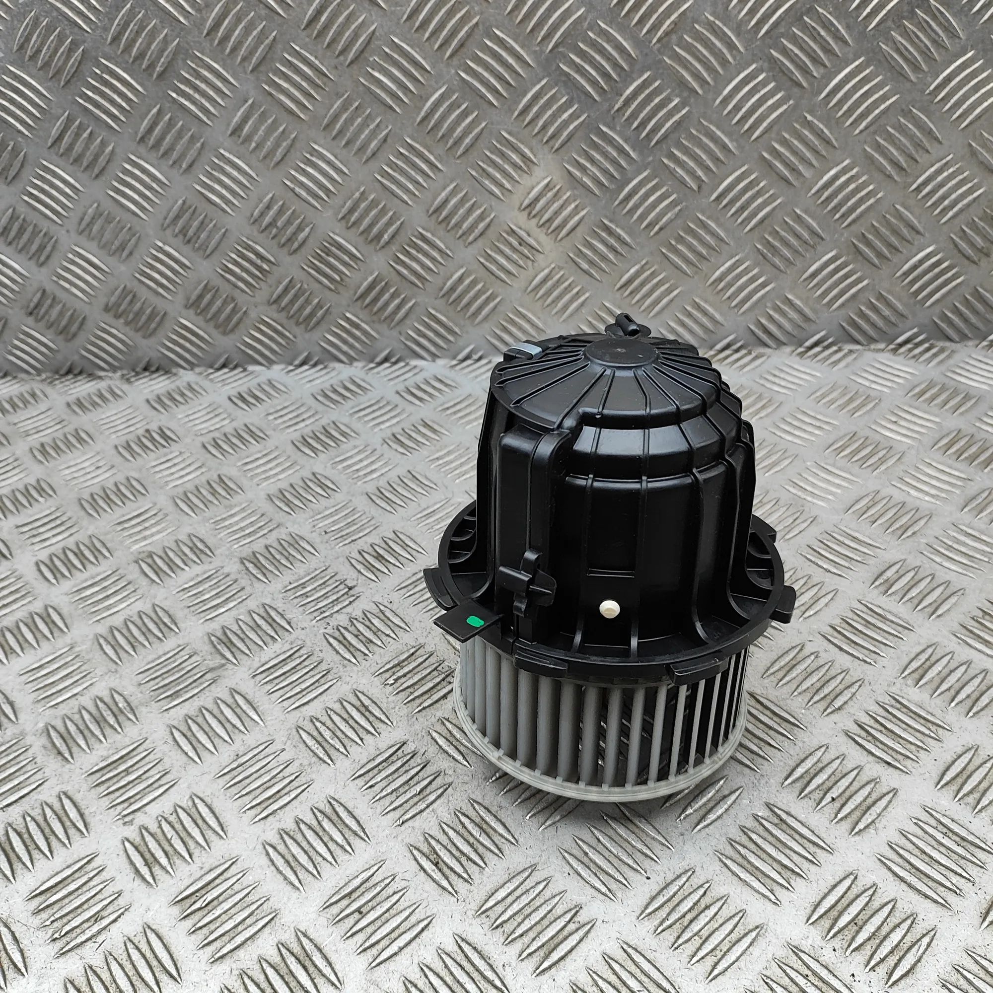 Porsche Macan Heater Blower Fan Heater Blower Fan — PORSCHE MACAN (95B) (2014-....
