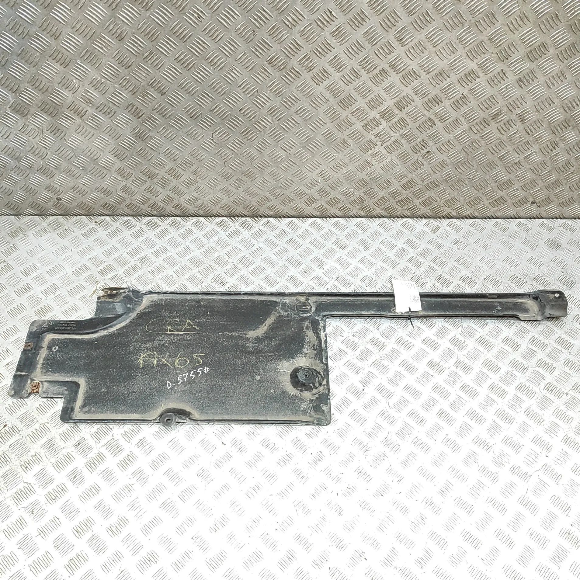 Porsche 911 (991) Underbody cover — right Underbody cover — right — PORSCHE 911 (991) (20...