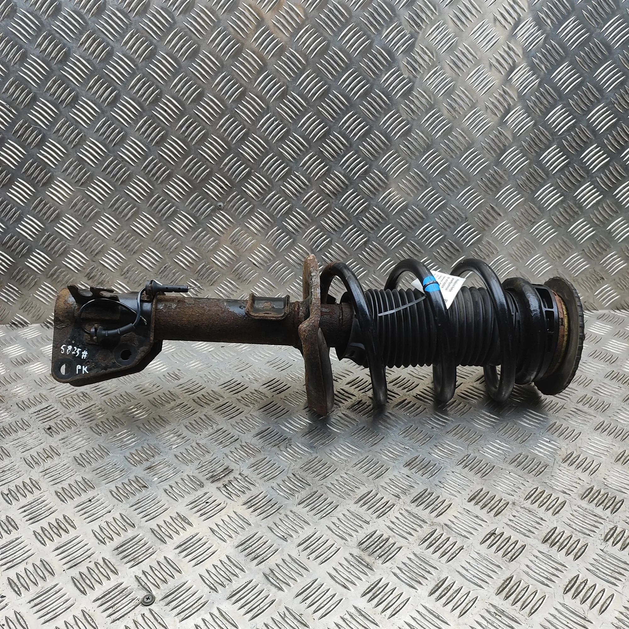 Renault Master Shock absorber — front left Shock absorber — front left — RENAULT MASTER (I...