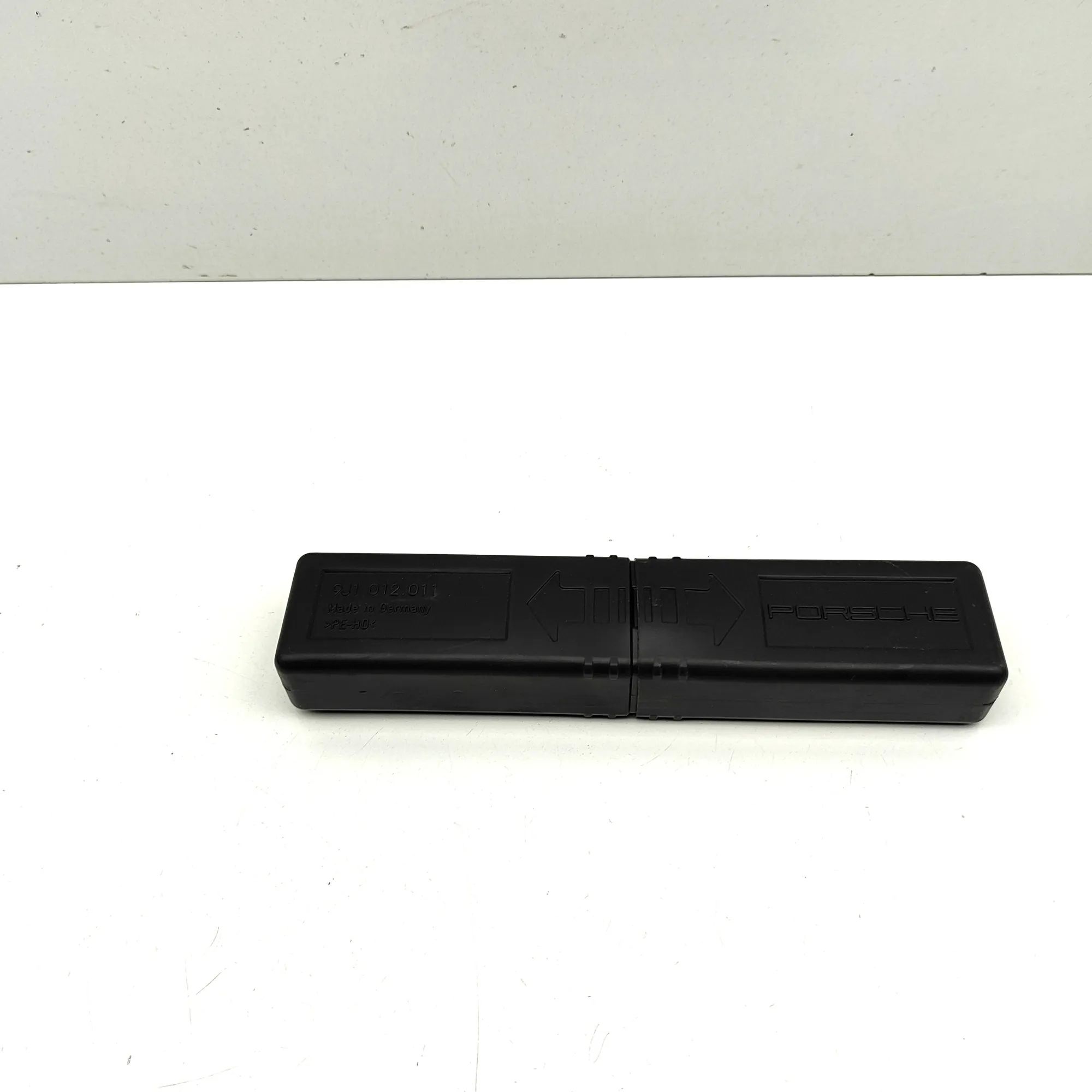 Porsche Taycan Tool Kit Tool Kit — PORSCHE TAYCAN (2019-...) — 9J101201...