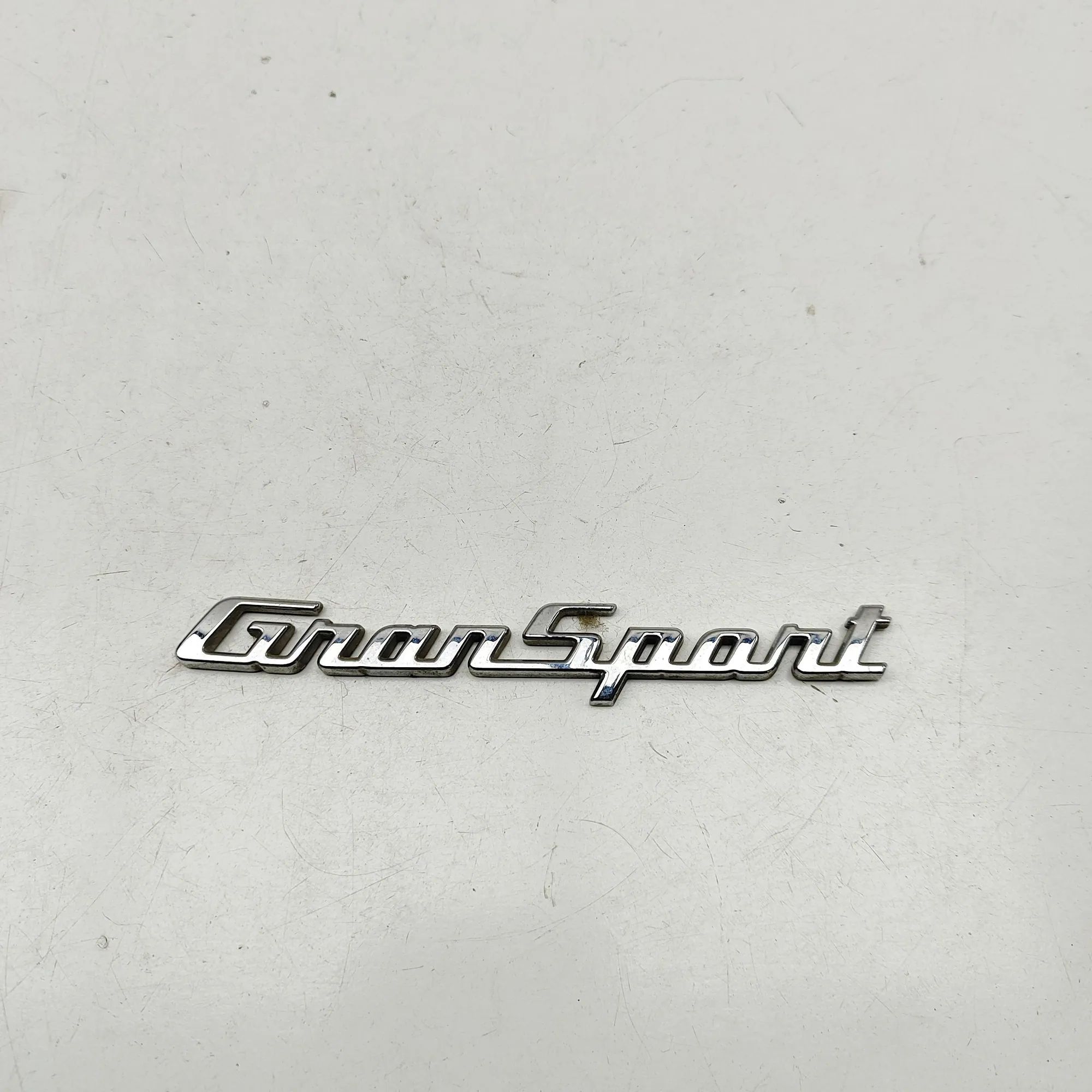 Maserati Levante Manufacturer emblem Manufacturer emblem — MASERATI LEVANTE (SUV M16...
