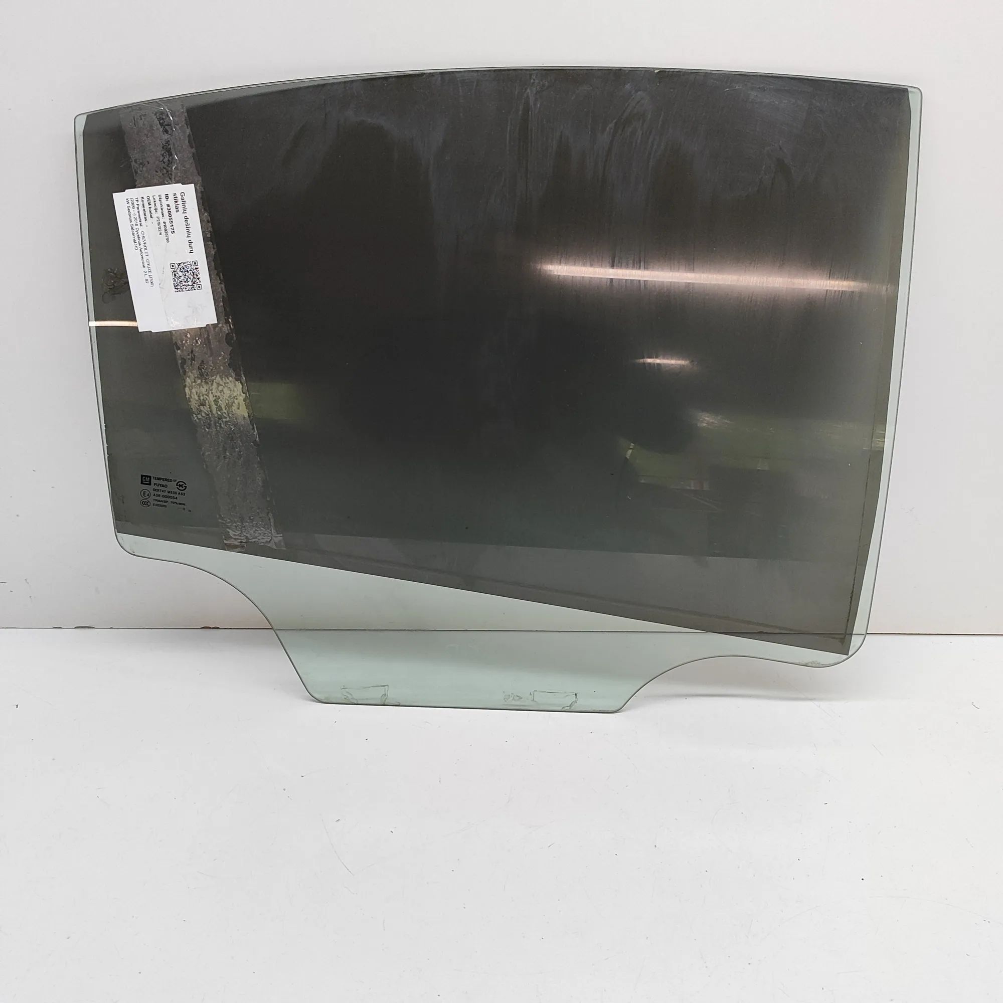 Chevrolet Cruze Right rear door window