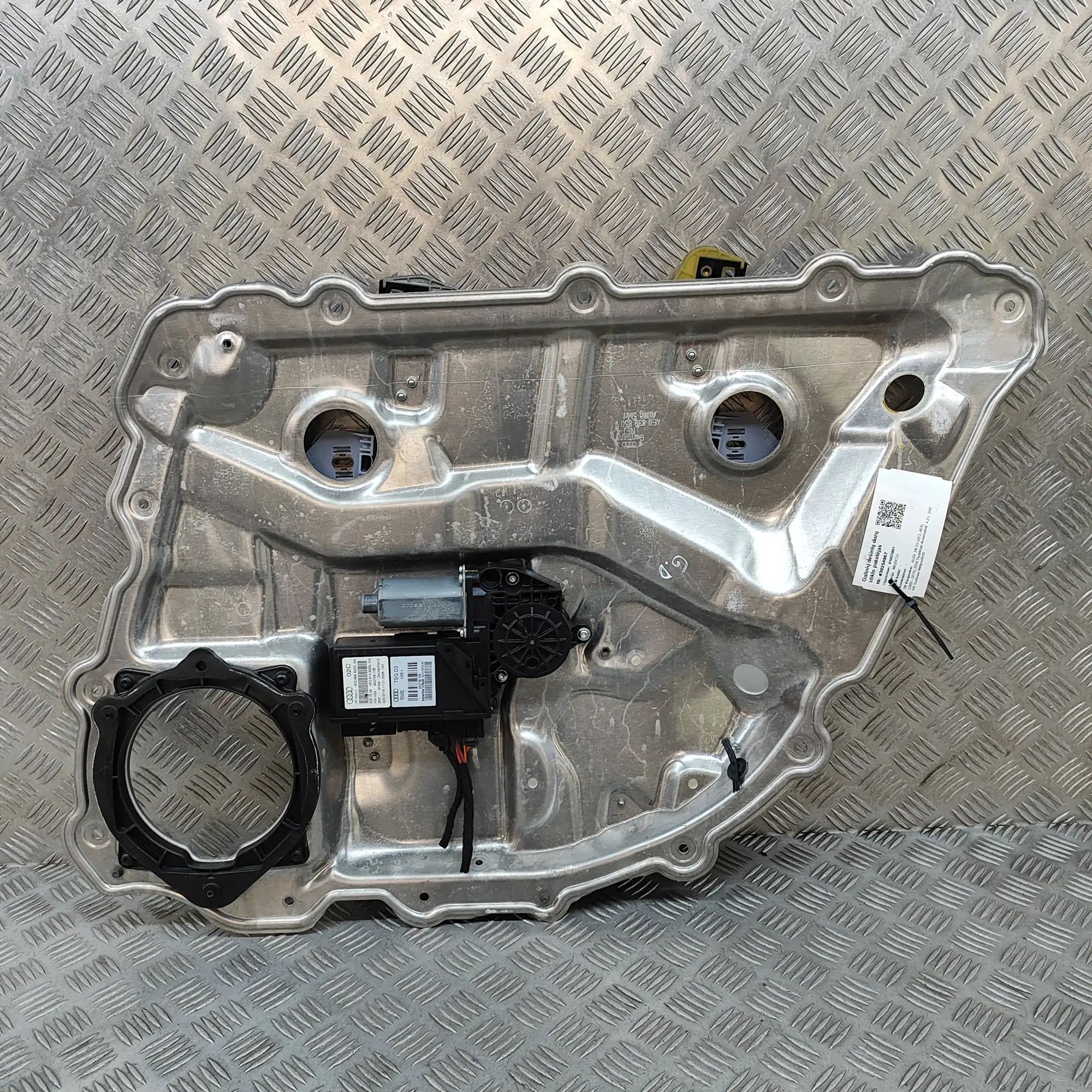 Audi A8 (D3) Rear Right Door Window Regulator Rear Right Door Window Regulator — AUDI A8 (D3 ...