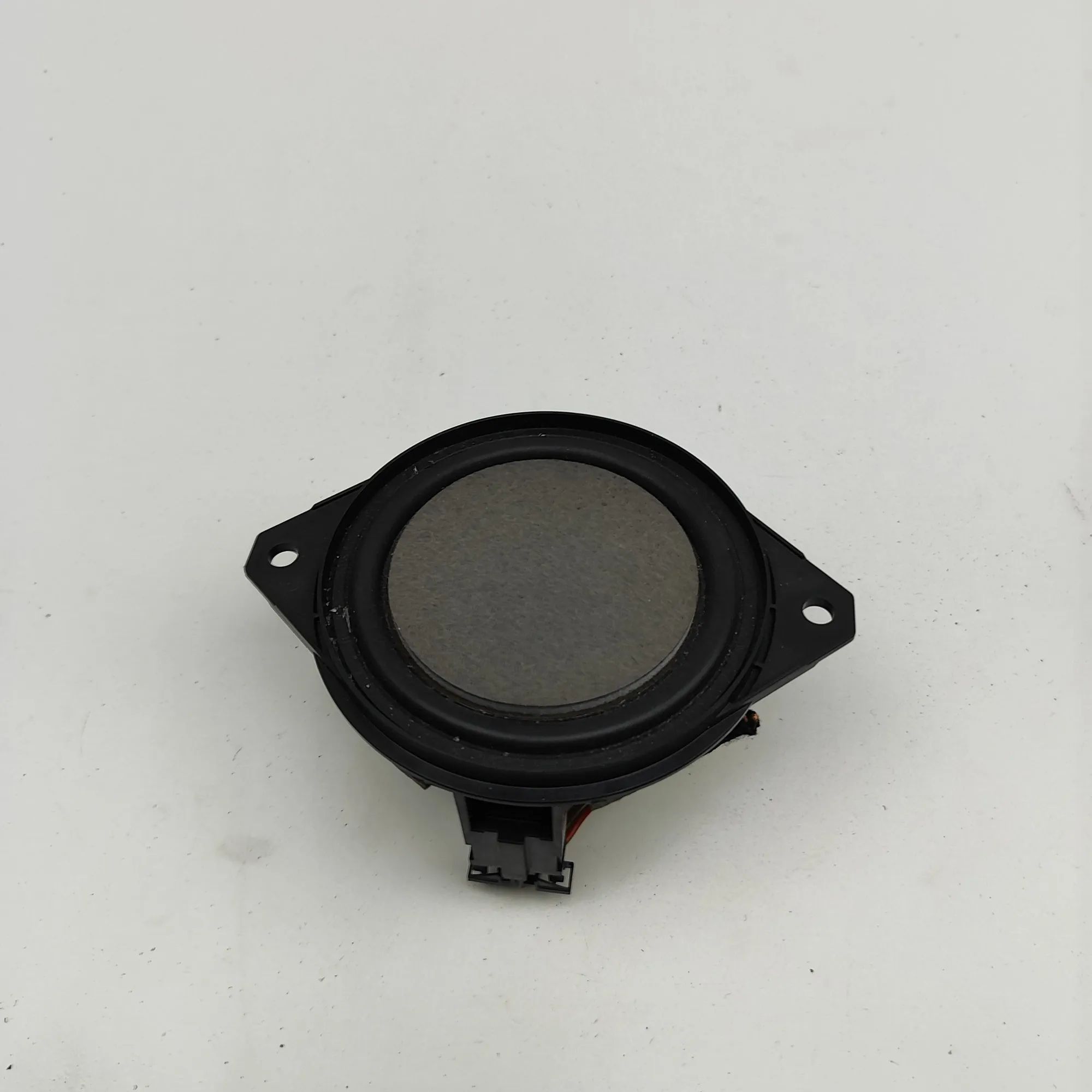 Audi Q3 (8U) Rear Left Door Speaker Rear Left Door Speaker — AUDI Q3 (F3) (2018-......