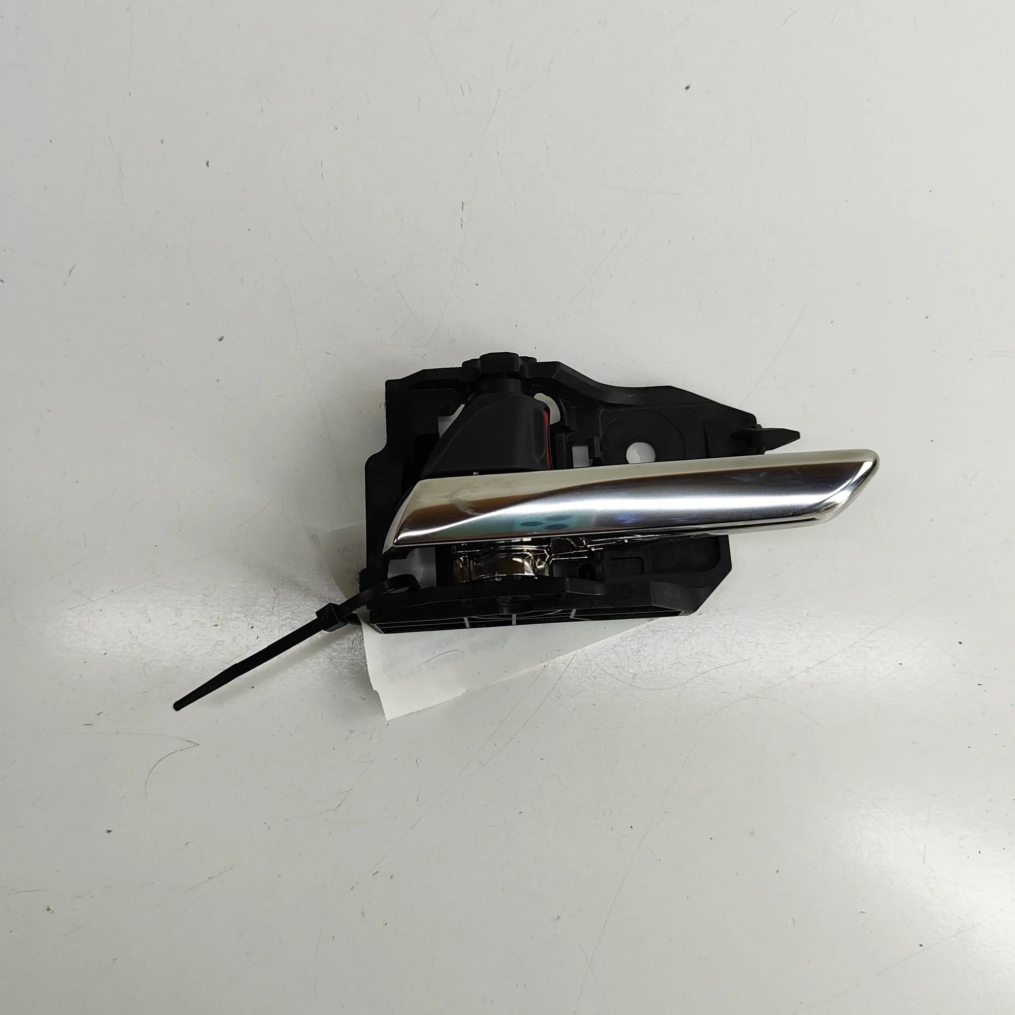 Mazda 3 (BP) Interior opening handle — rear left Interior opening handle — rear left — MAZDA CX-...