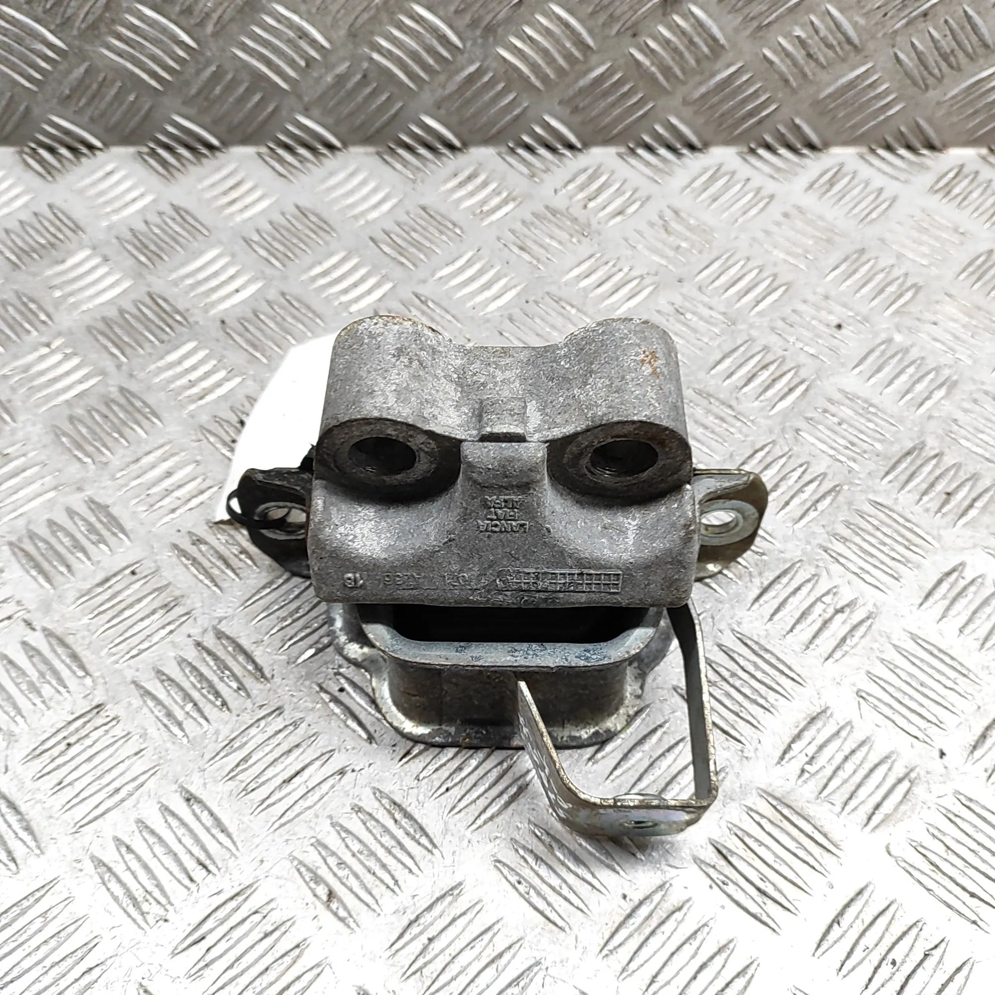 Fiat Doblo (263) Left Side Engine Mount Left Side Engine Mount — FIAT DOBLO (MPV 263_) ...