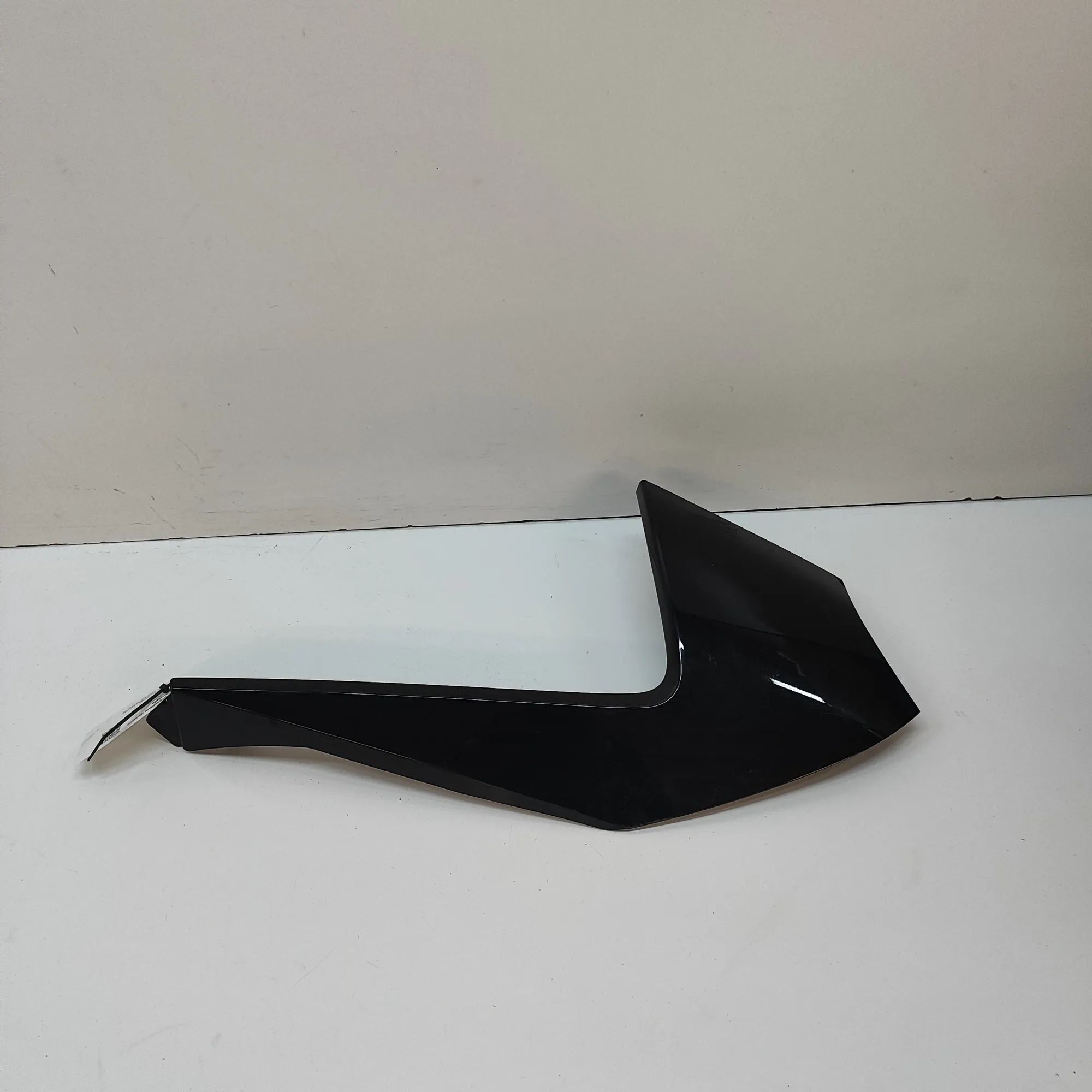 Nissan Leaf Tailgate Bootlid Trim Tailgate Bootlid Trim — NISSAN LEAF (ZE1) (2017...
