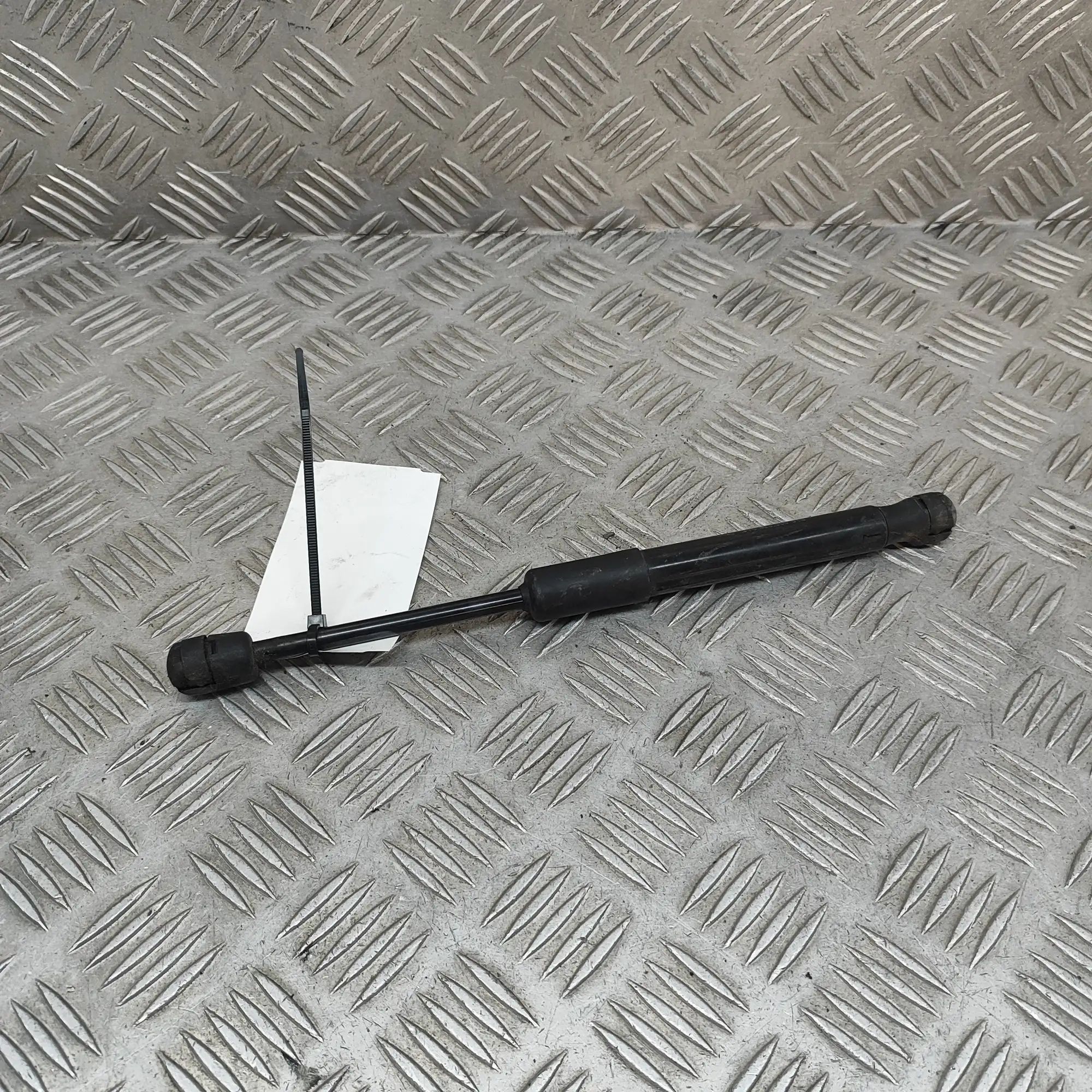 Porsche Cayenne Bonnet gas strut — front right Bonnet gas strut — front right — PORSCHE CAYENN...