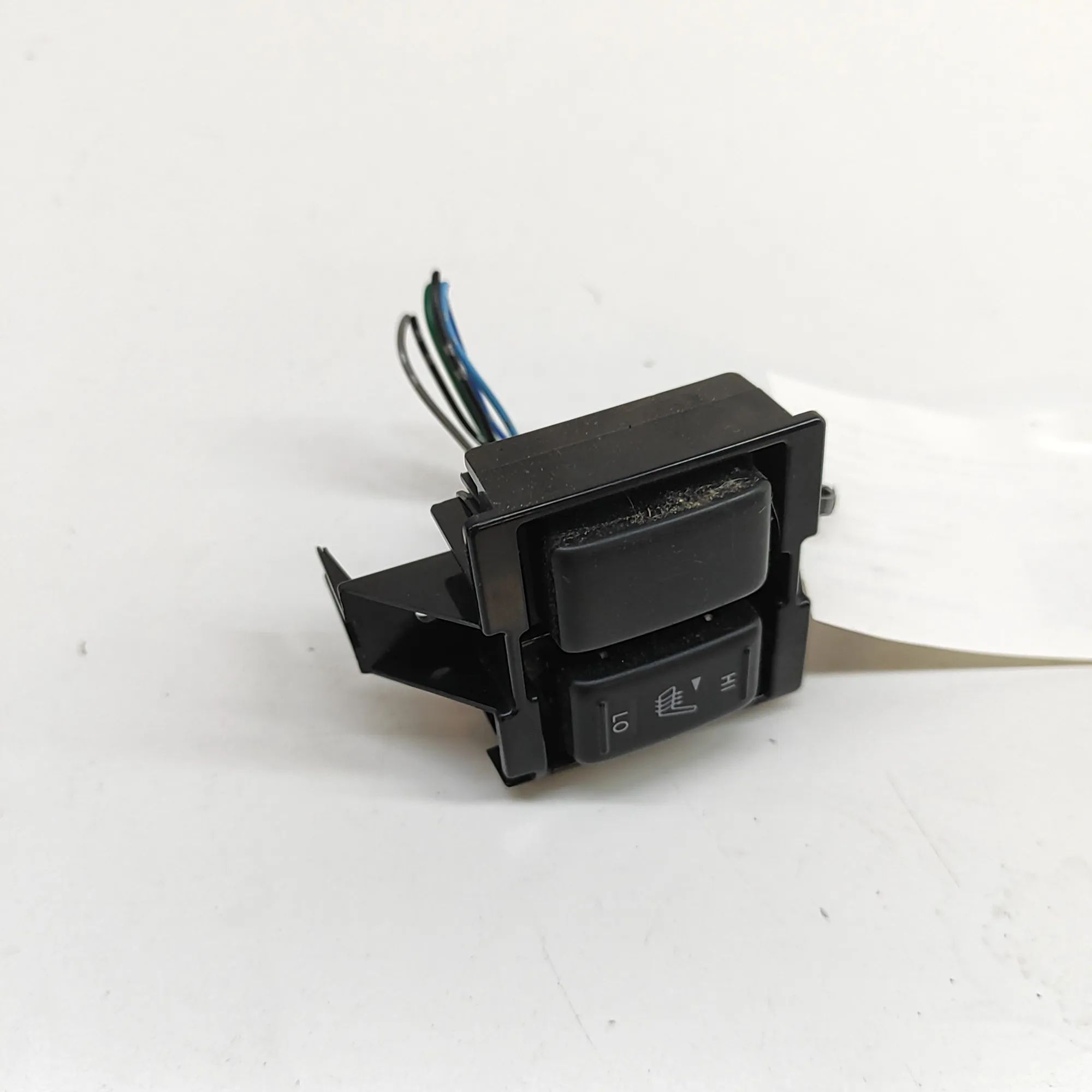 Nissan X-Trail Seat heating switch Seat heating switch — NISSAN X-TRAIL (T31) (200...