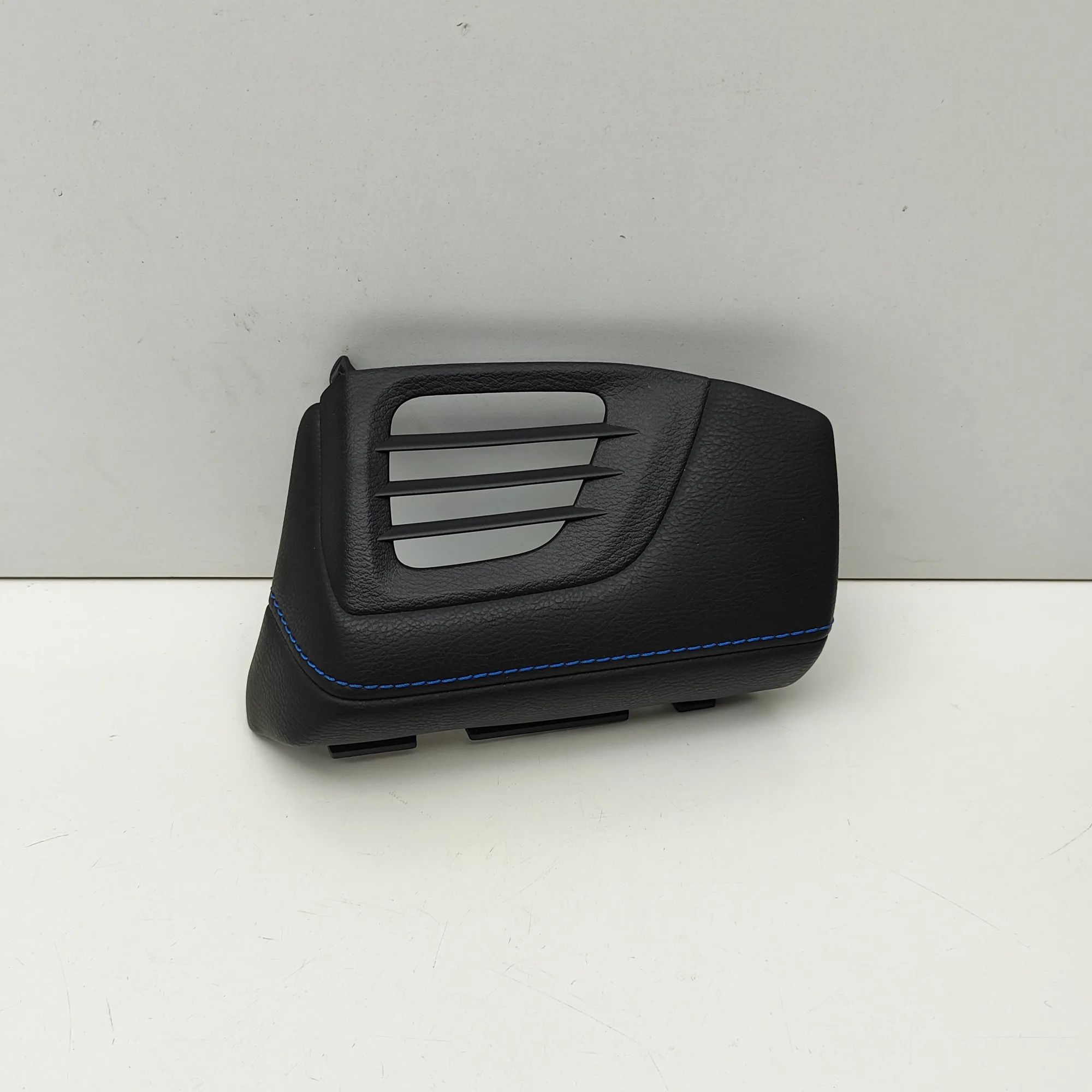 Nissan Leaf Dashboard Trim Dashboard trim — NISSAN LEAF (ZE1) (2017-...) —...